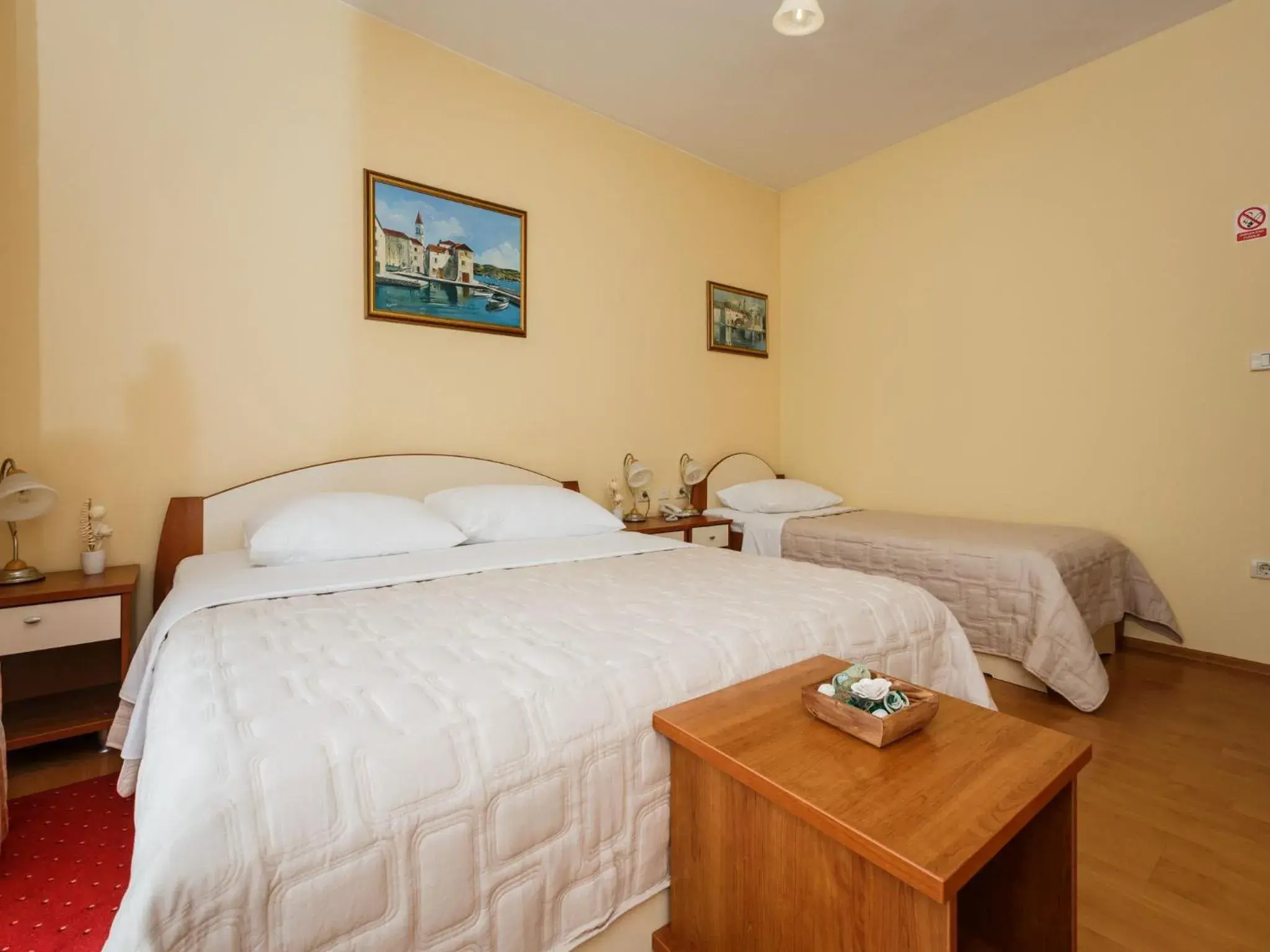 Bedroom, Bed in Hotel Adria Bedroom, Bed in Hotel Adria