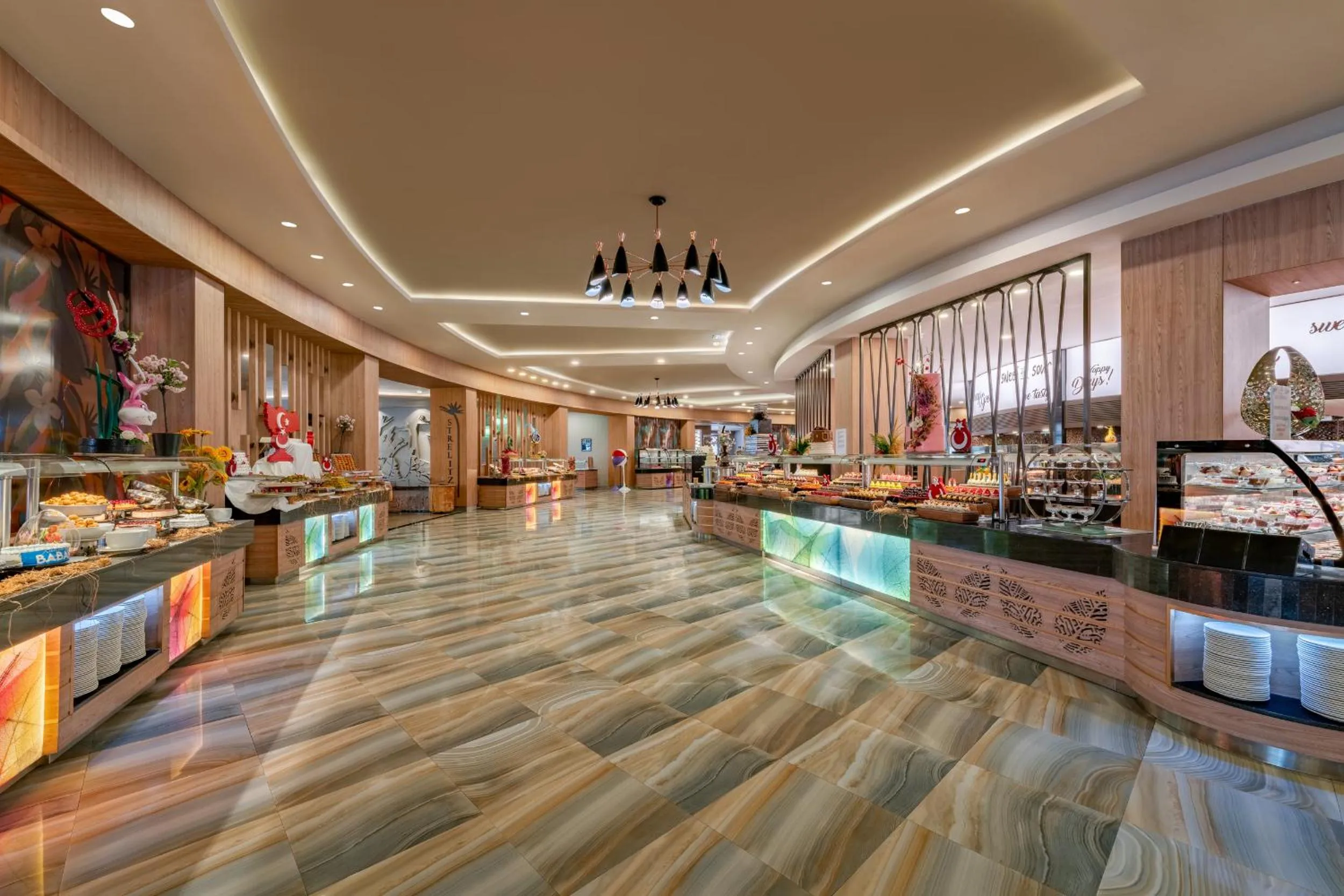 Restaurant/places to eat in Delphin BE Grand Resort