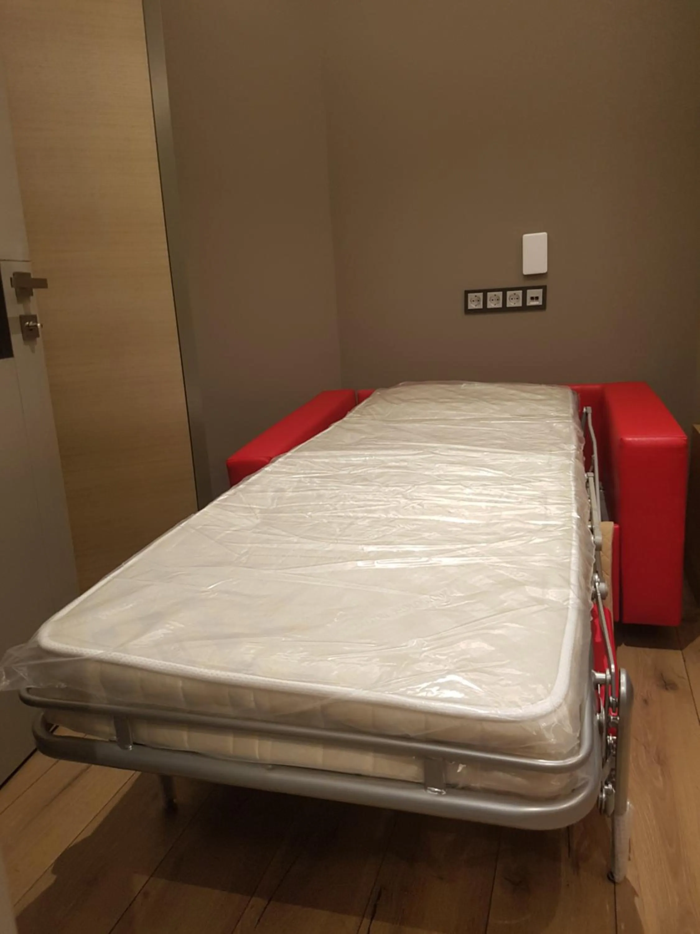 Bed in Zum grünen Baum Hotel Frankfurt Airport