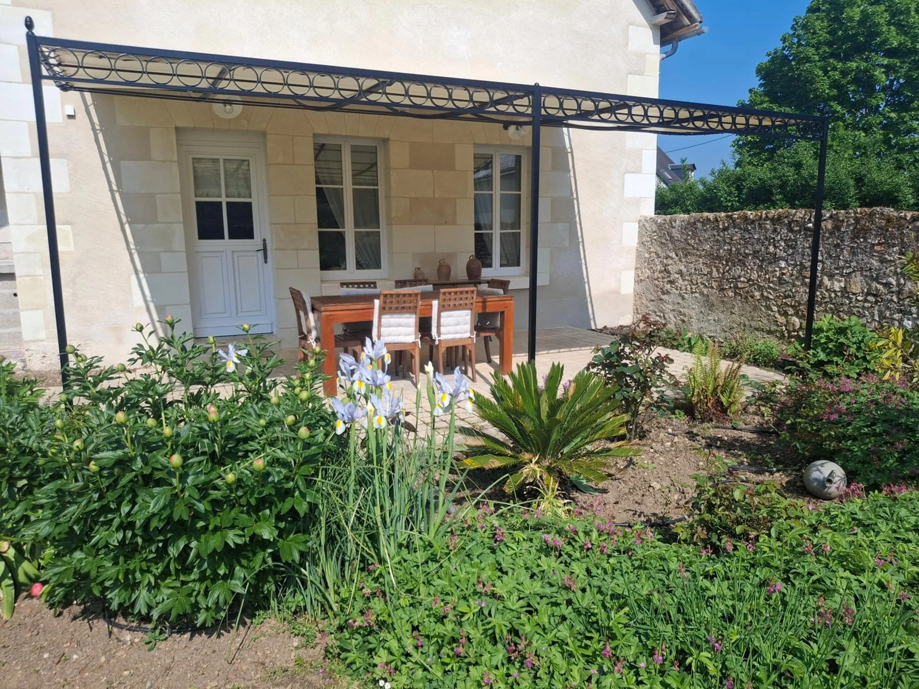 Patio in Les Jarrieres