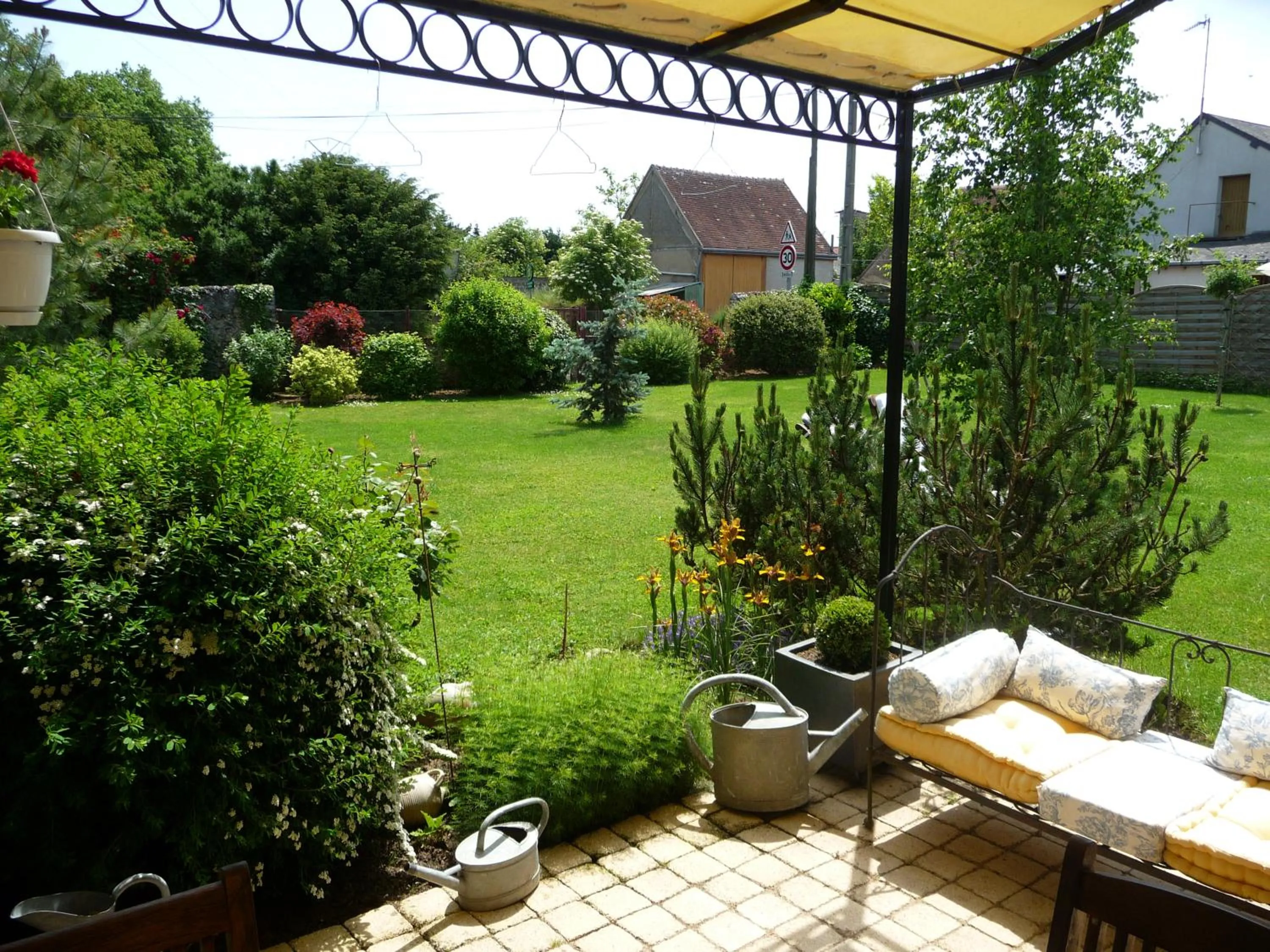 Patio in Les Jarrieres