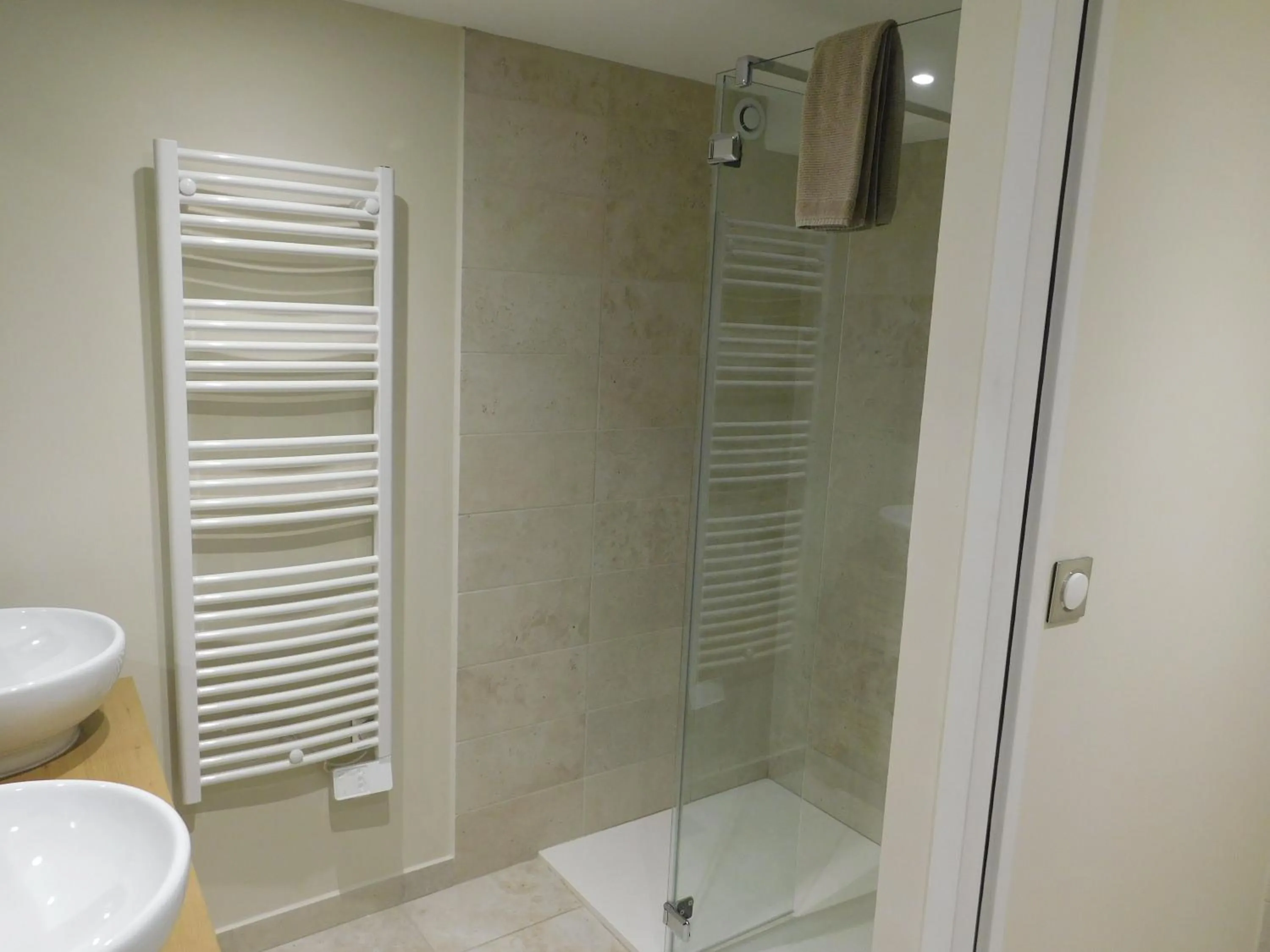 Shower in Les Jarrieres