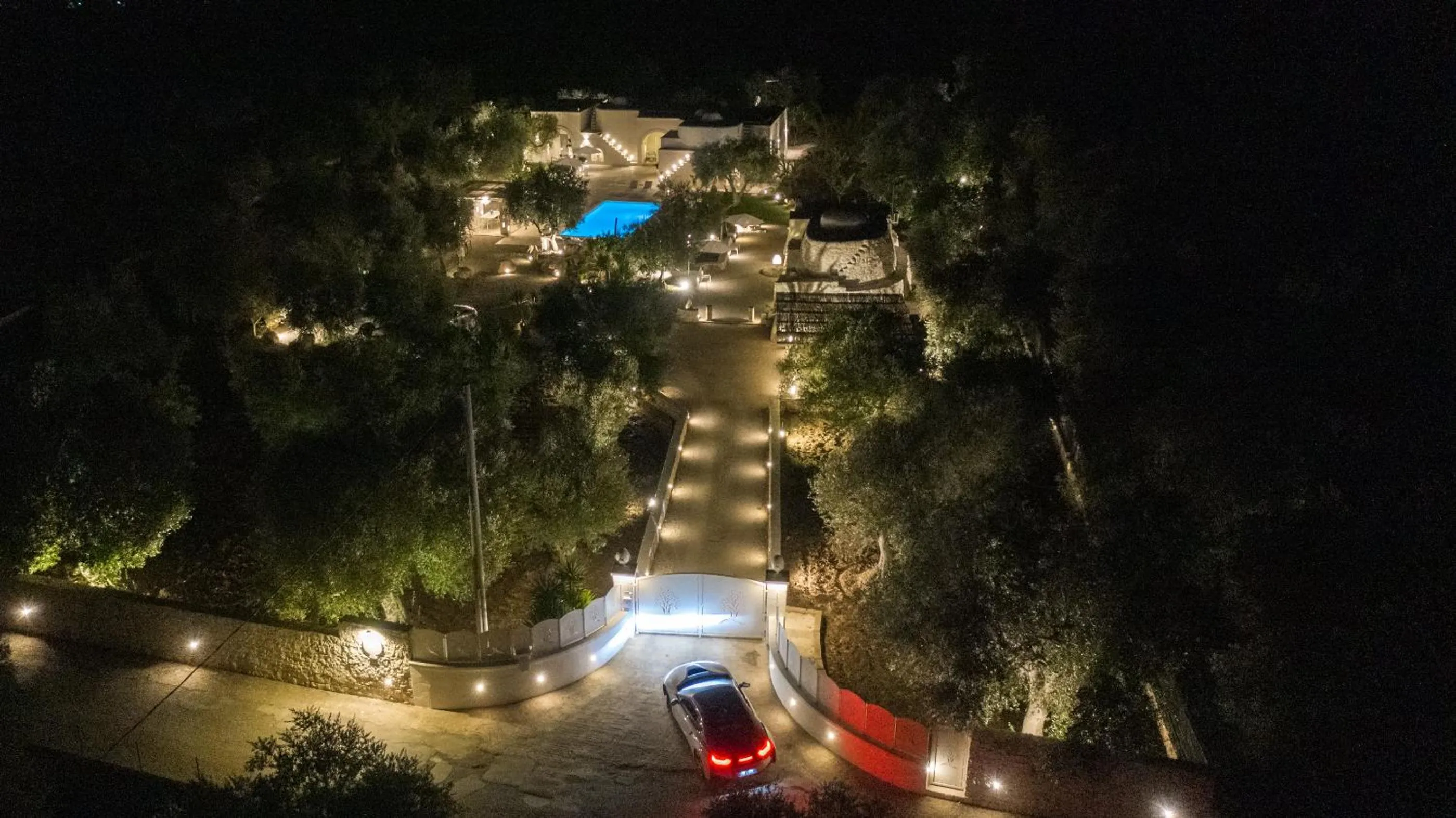 Property building in B&B Trulli Moonlight da Grace