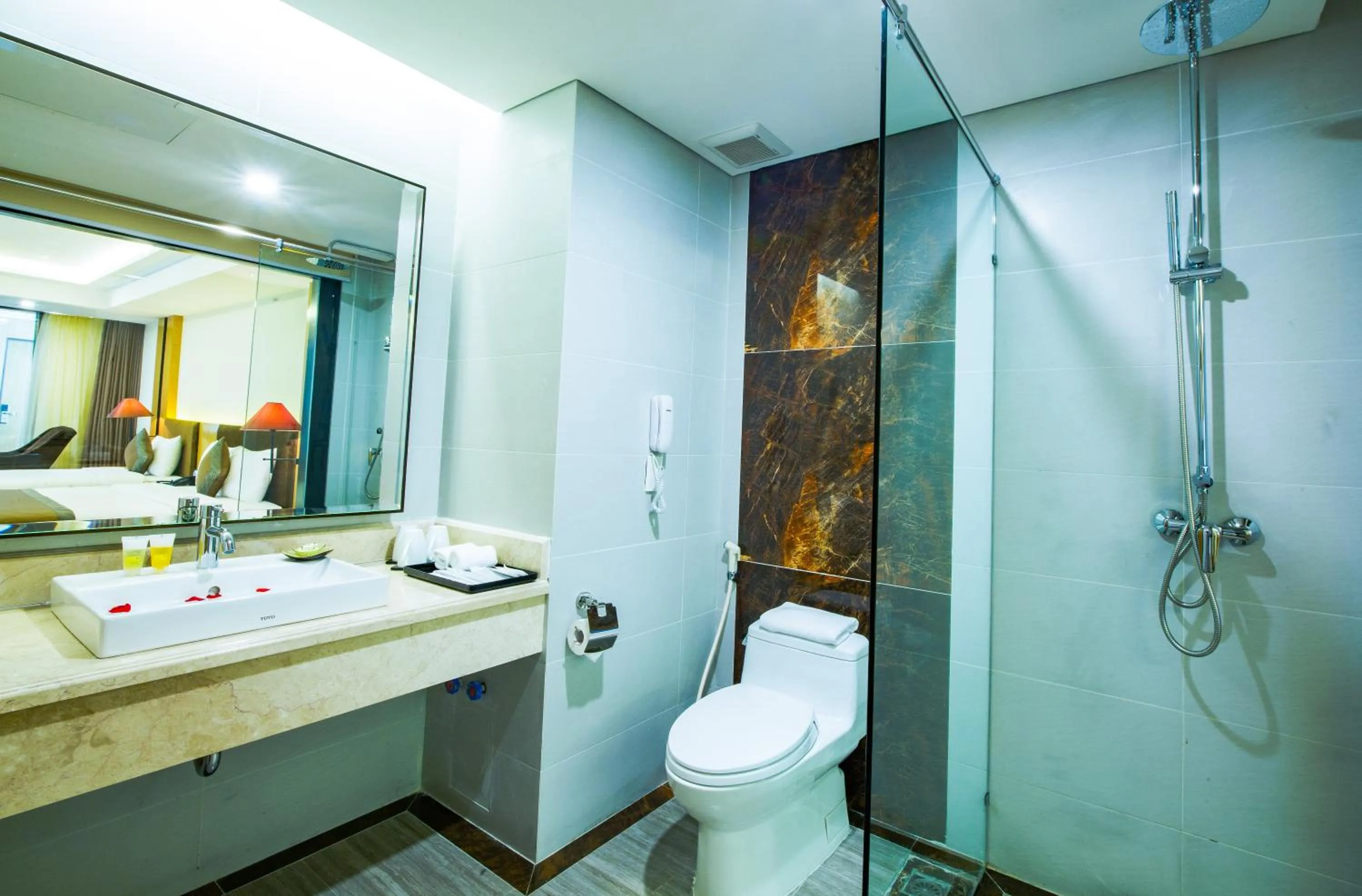 Bathroom in Muong Thanh Luxury Da Nang Hotel