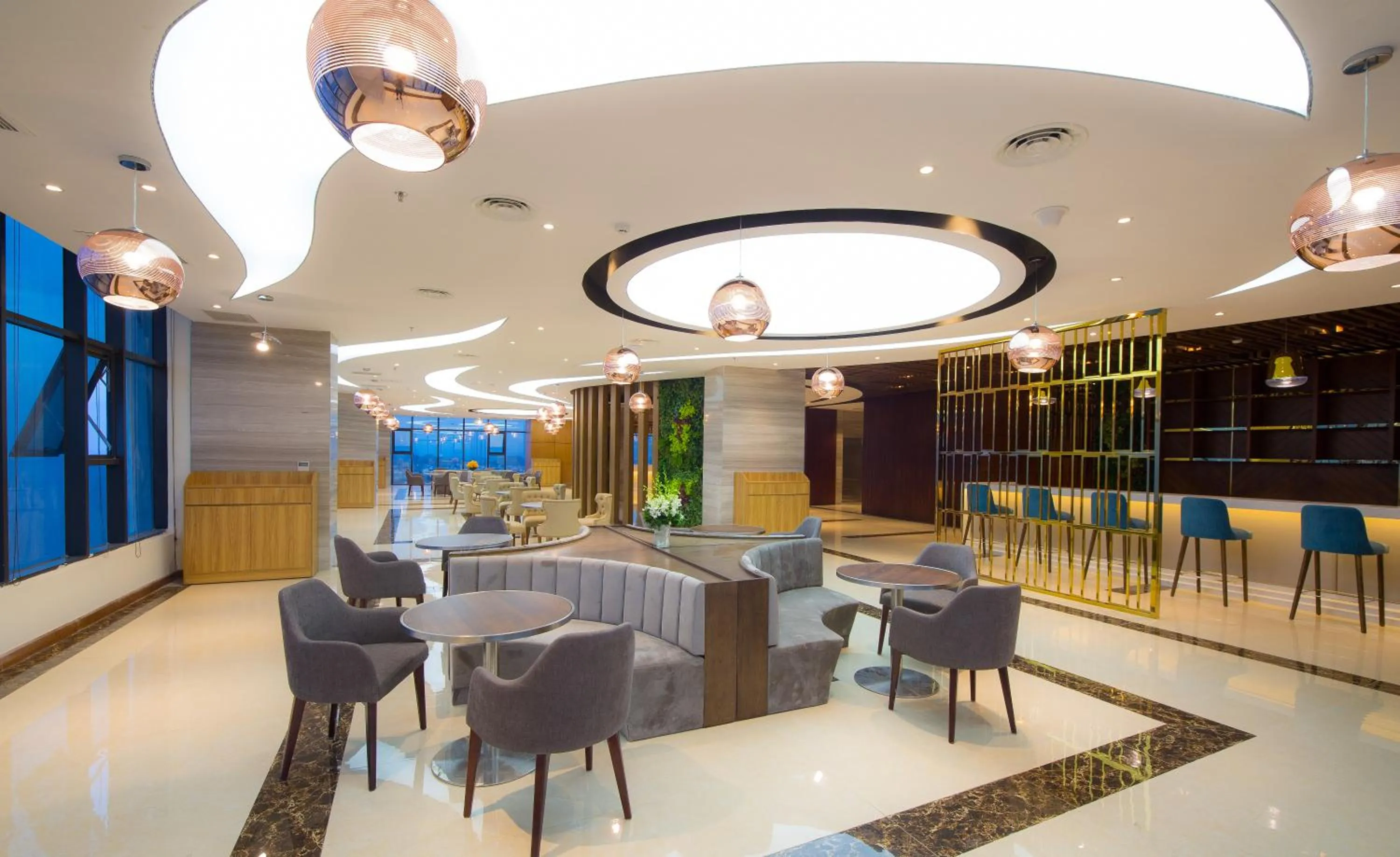 Lounge or bar in Muong Thanh Luxury Da Nang Hotel