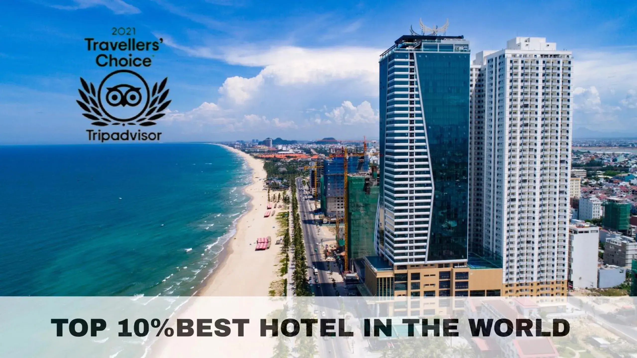 Property building in Muong Thanh Luxury Danang Beach Hotel Property building in Muong Thanh Luxury Danang Beach Hotel