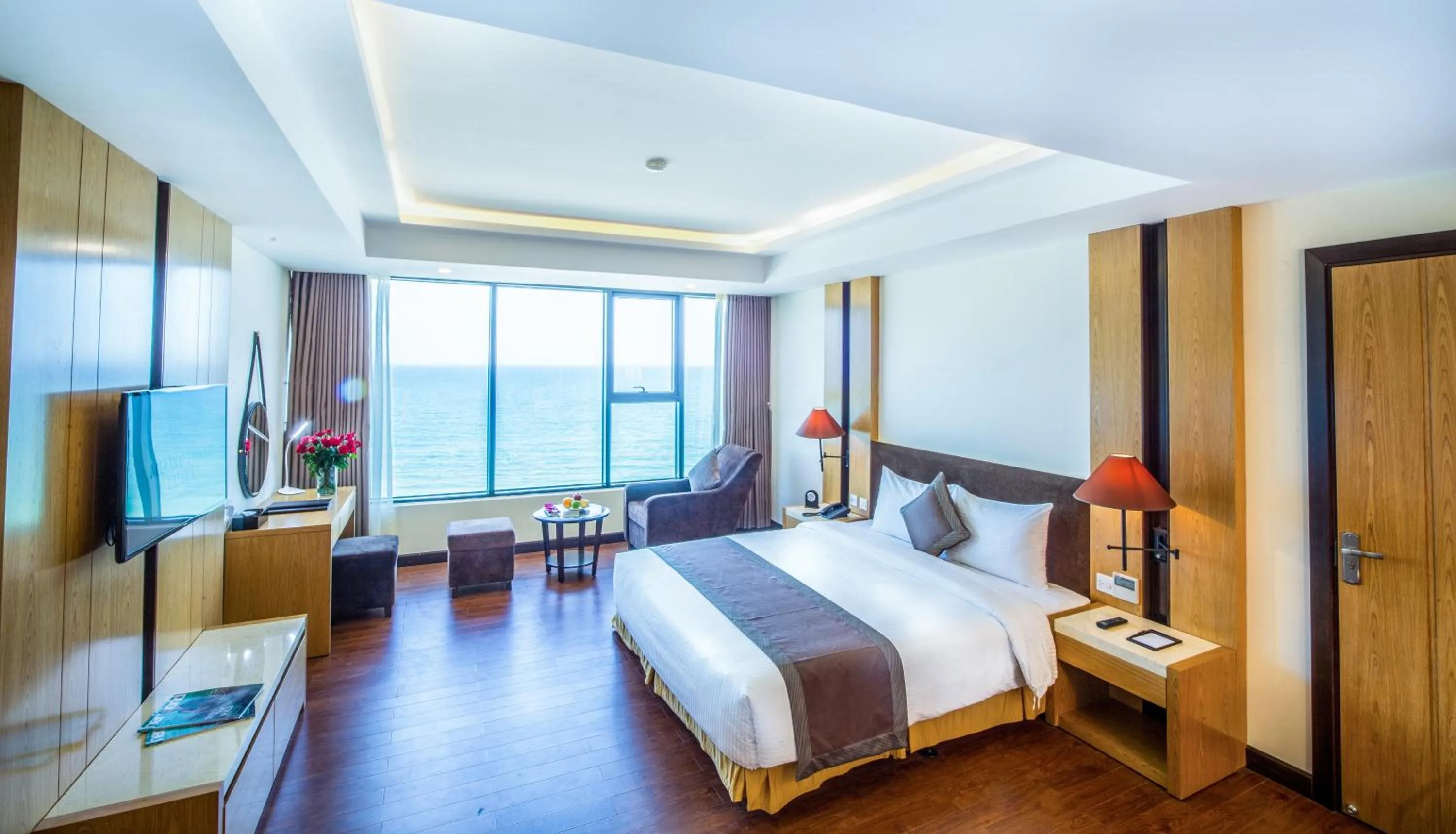 Bedroom, Bed in Muong Thanh Luxury Da Nang Hotel