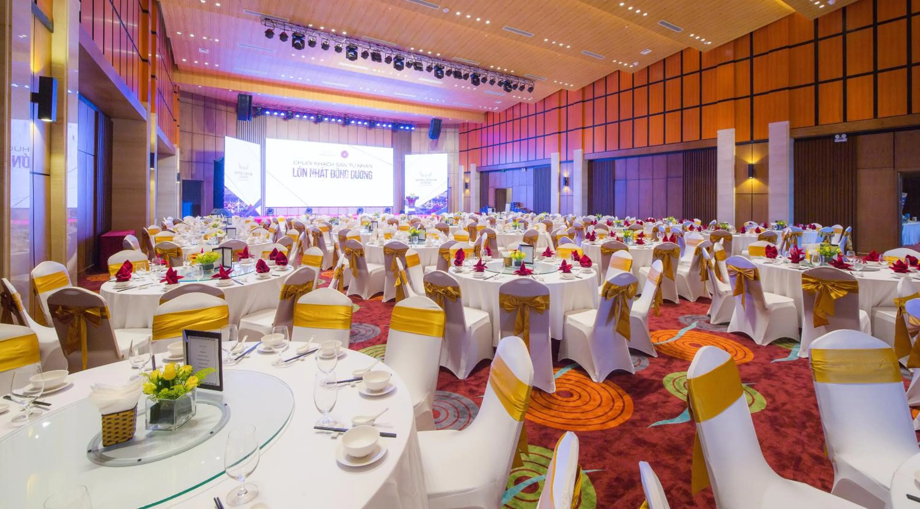 Restaurant/places to eat in Muong Thanh Luxury Da Nang Hotel