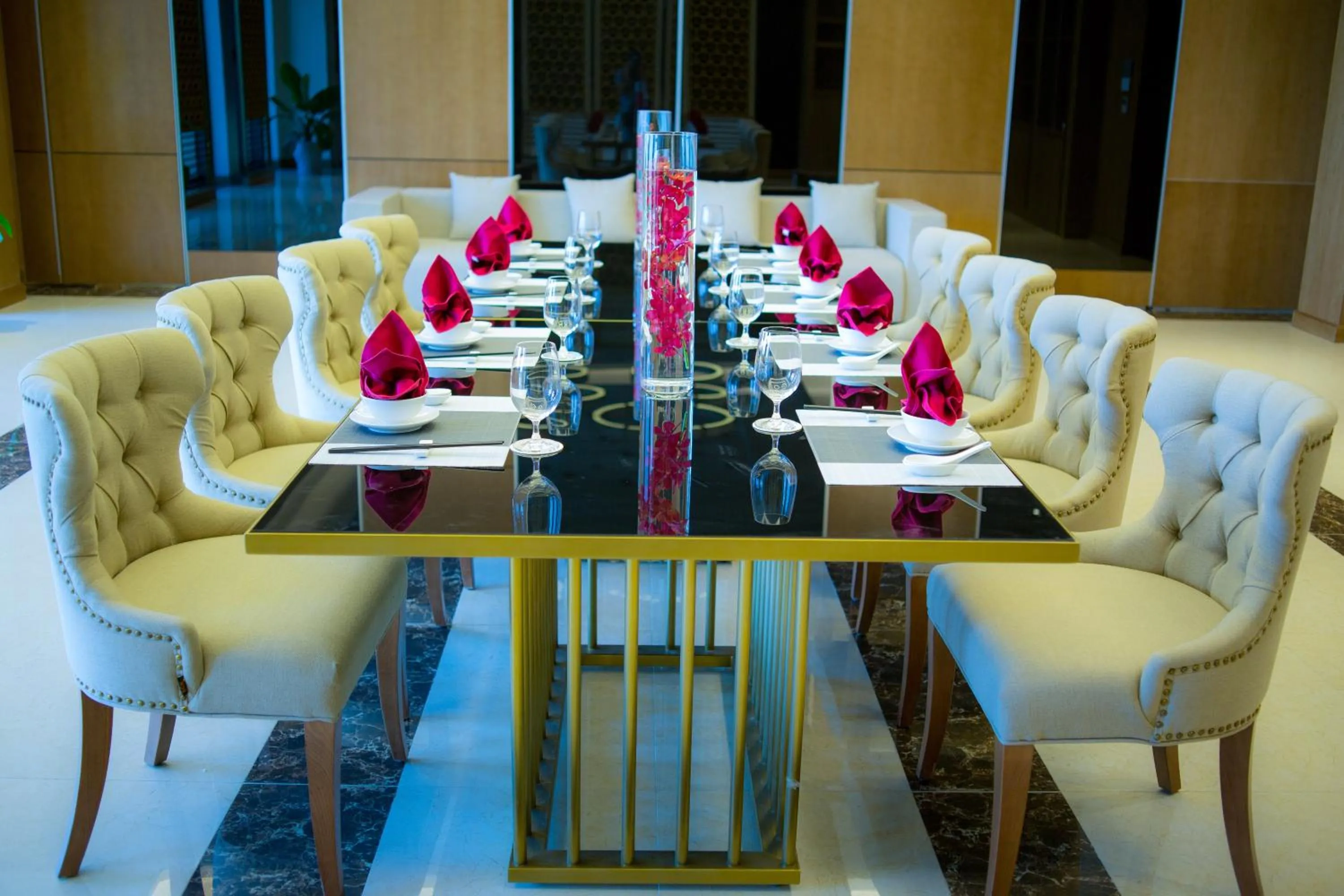 Restaurant/places to eat in Muong Thanh Luxury Da Nang Hotel