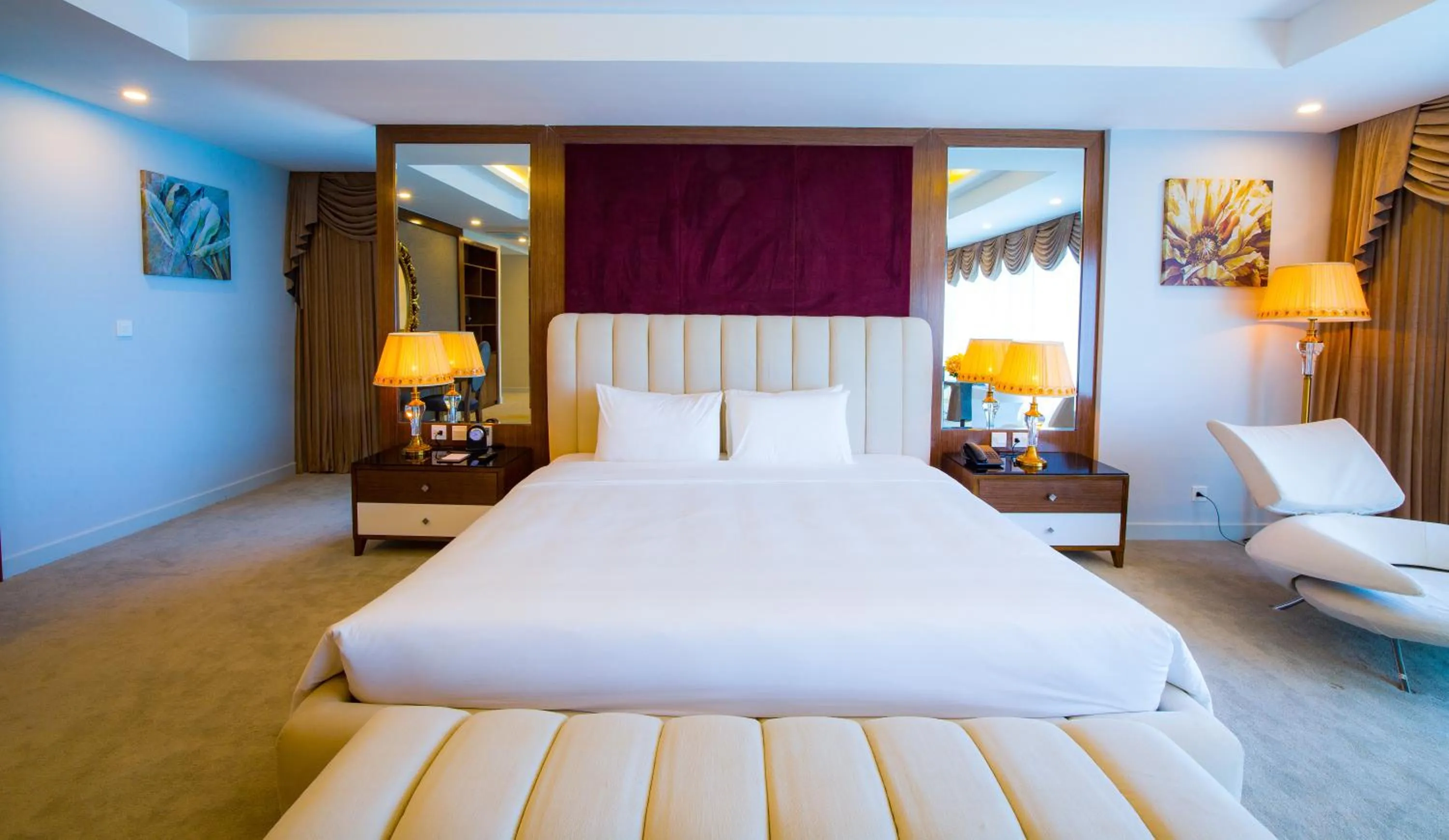 Bed in Muong Thanh Luxury Da Nang Hotel
