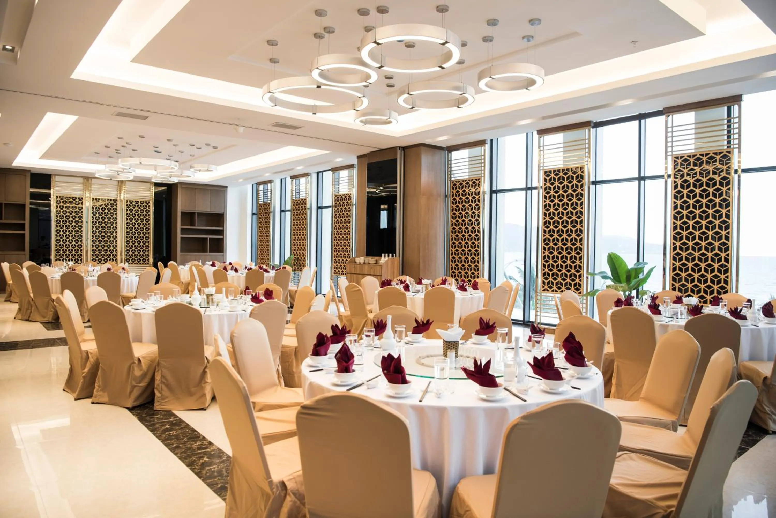 Meeting/conference room in Muong Thanh Luxury Da Nang Hotel