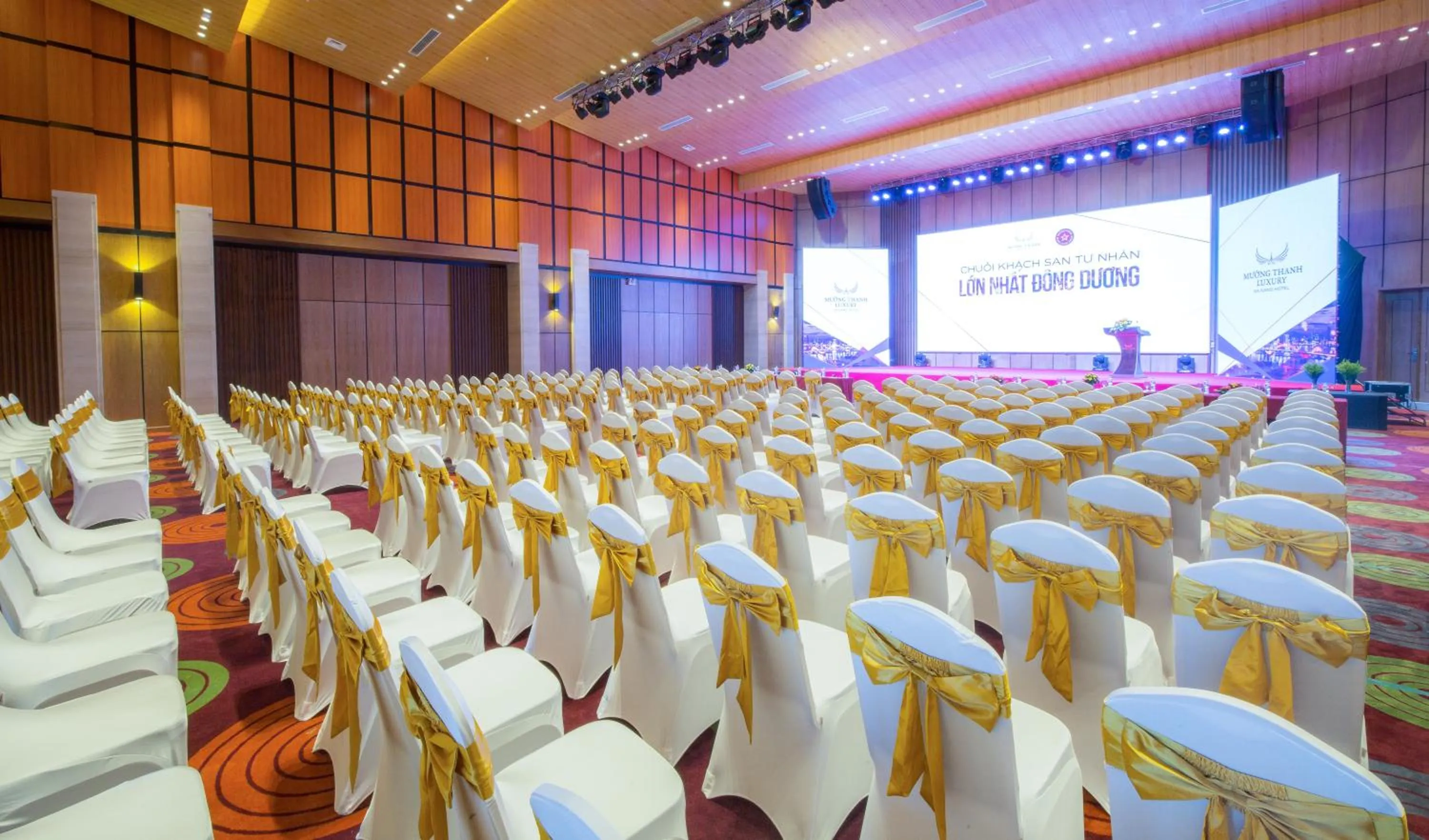 Meeting/conference room in Muong Thanh Luxury Da Nang Hotel