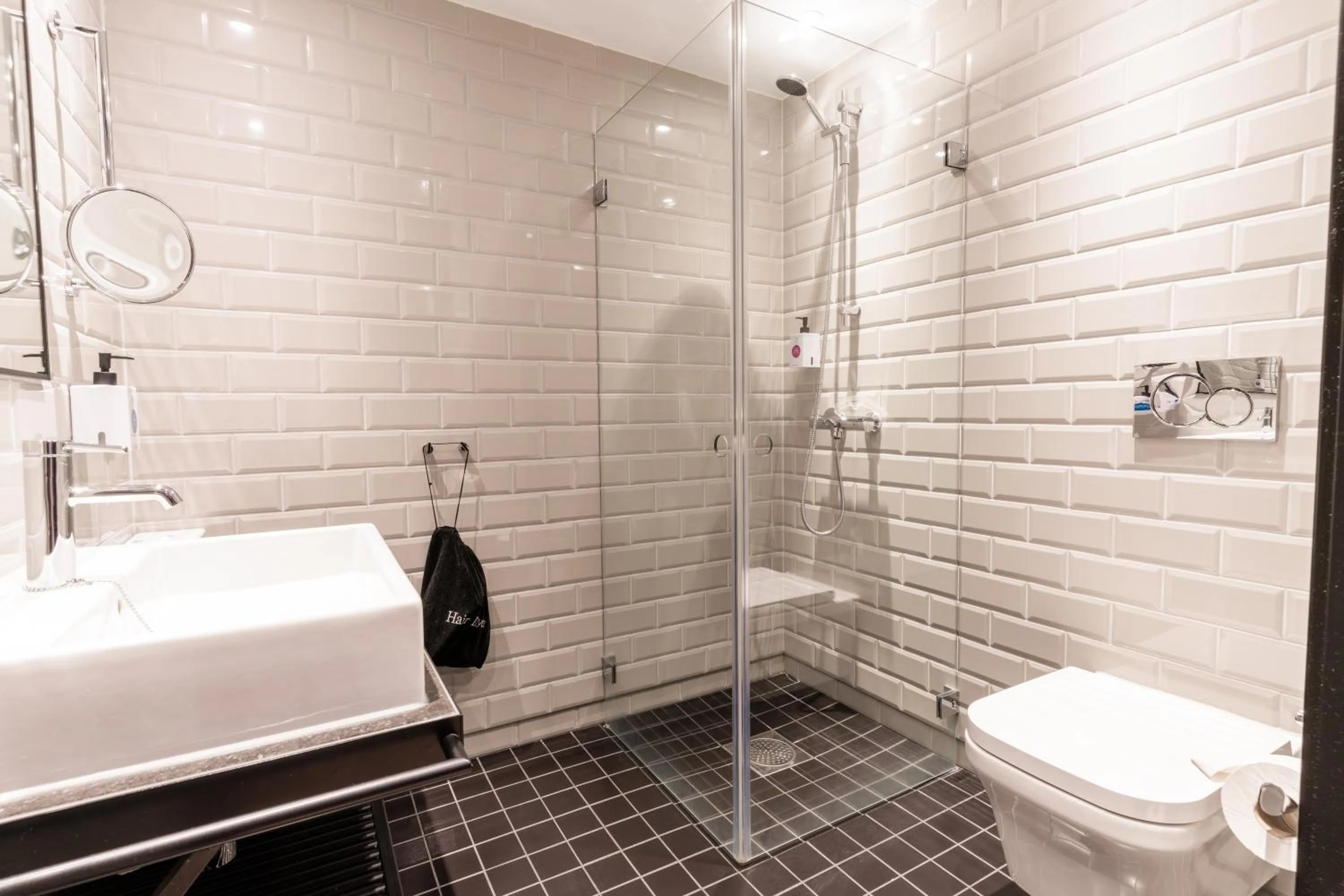 Shower in Quality Airport Hotel Gardermoen