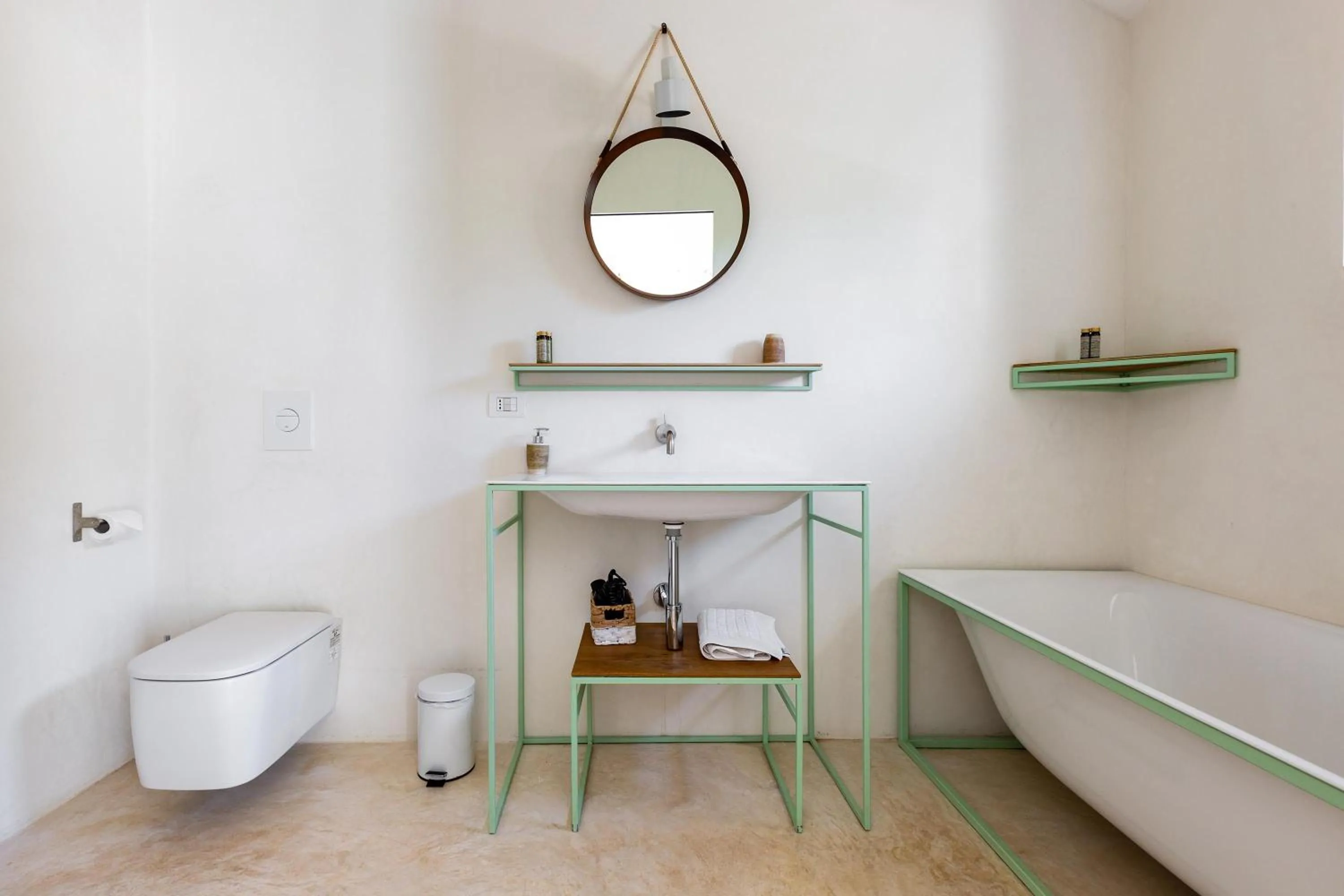 Bathroom in Le Ali Bianche by Perle di Puglia