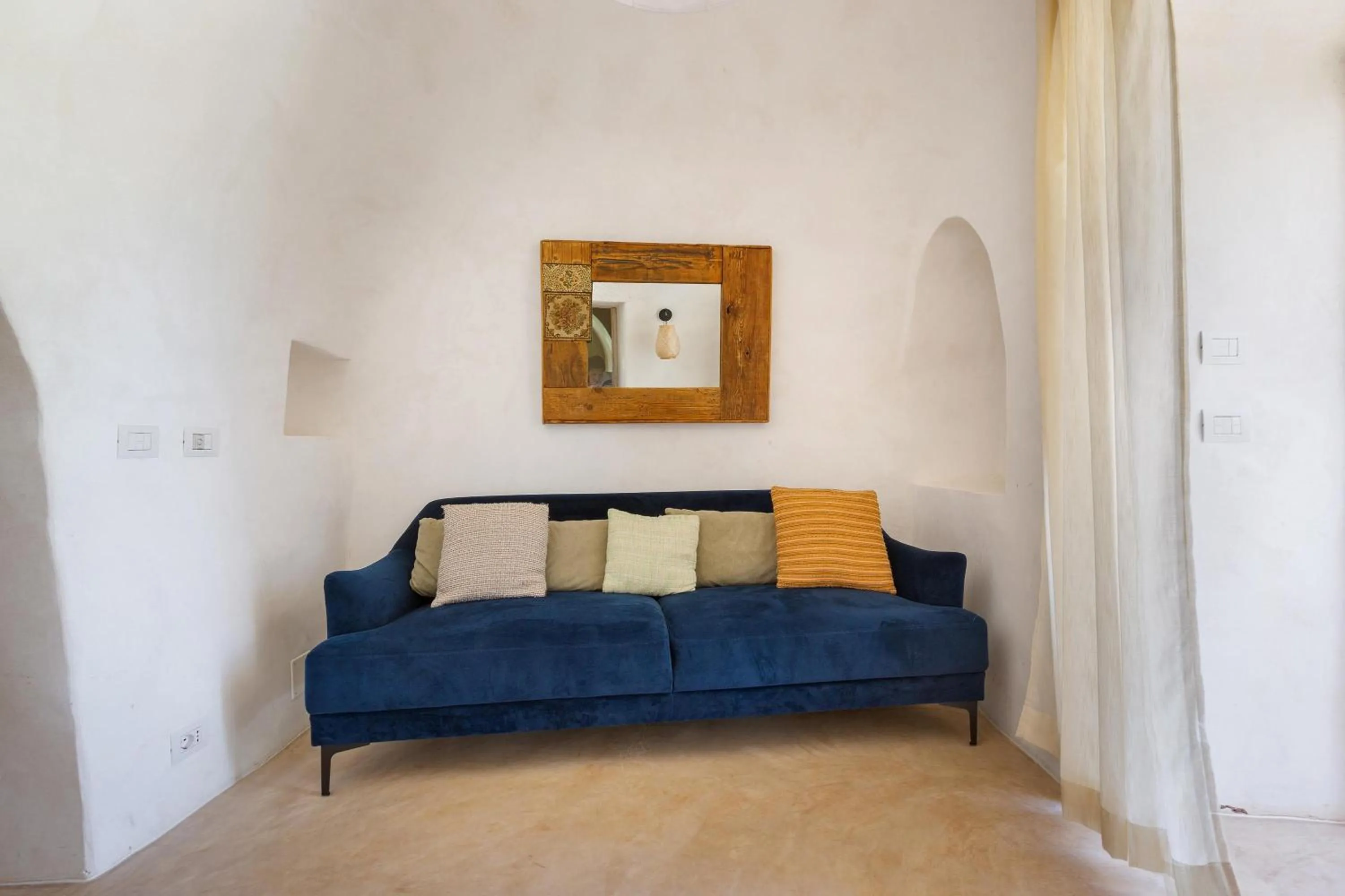 Decorative detail in Le Ali Bianche by Perle di Puglia