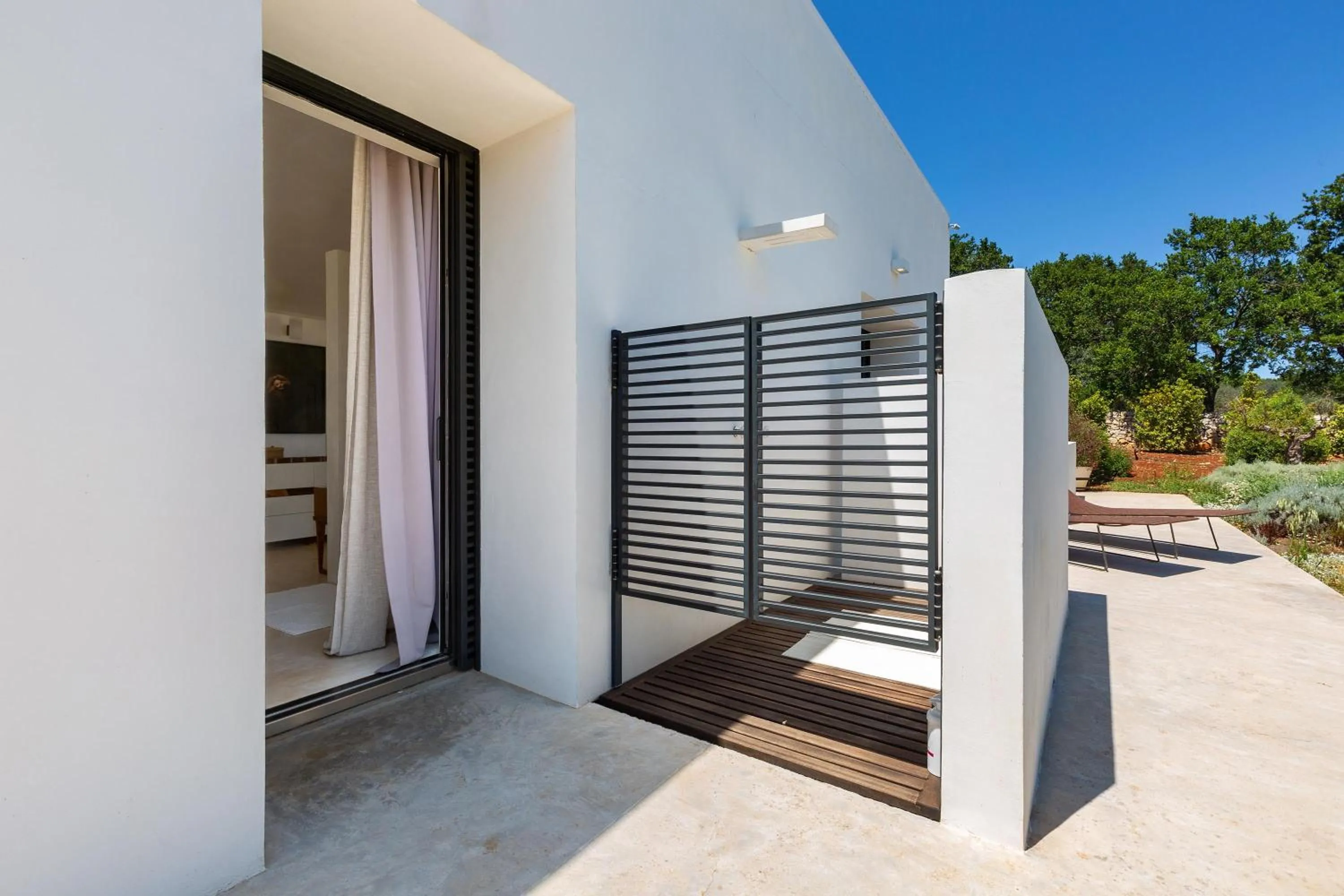 Shower in Le Ali Bianche by Perle di Puglia