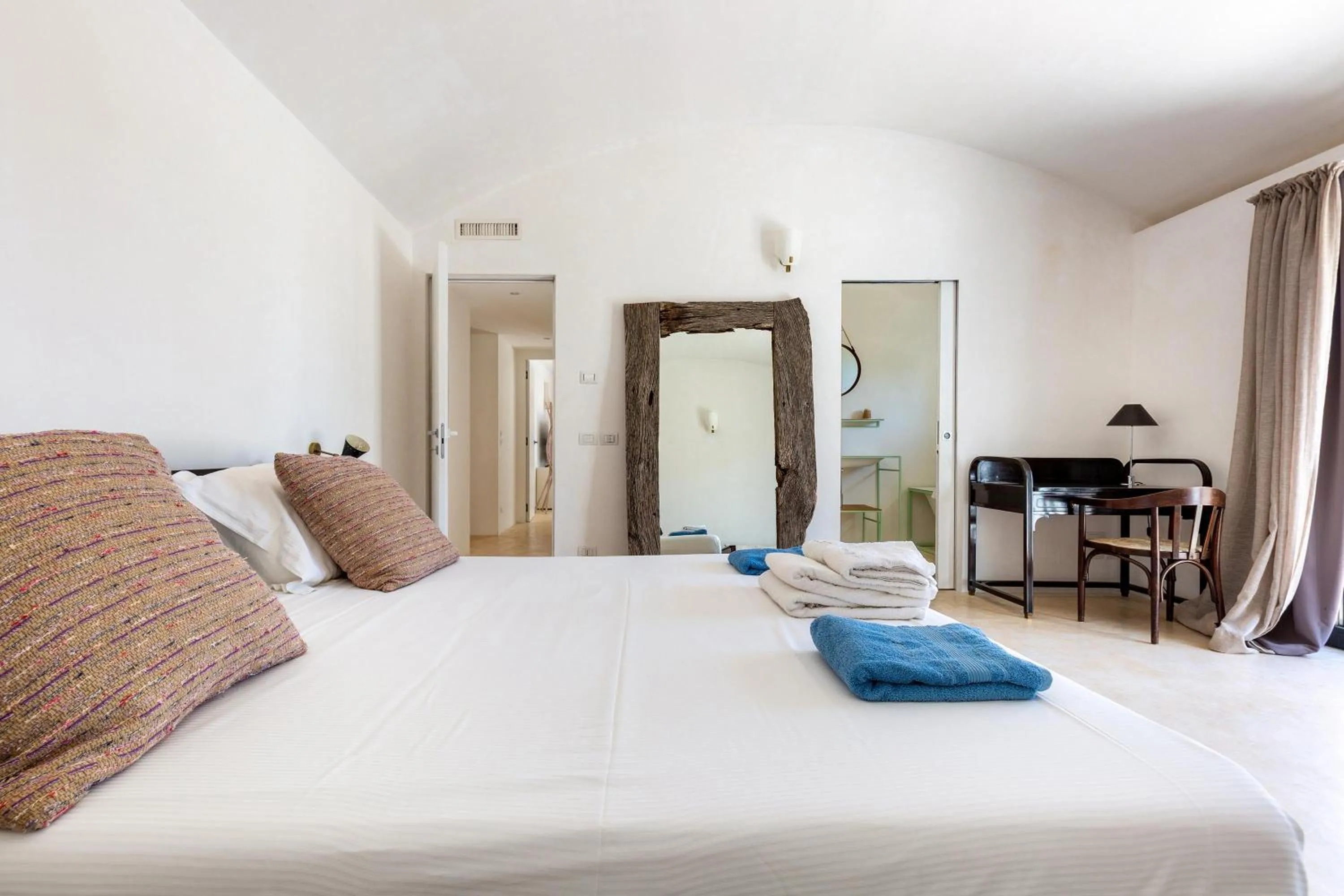 Bedroom, Bed in Le Ali Bianche by Perle di Puglia