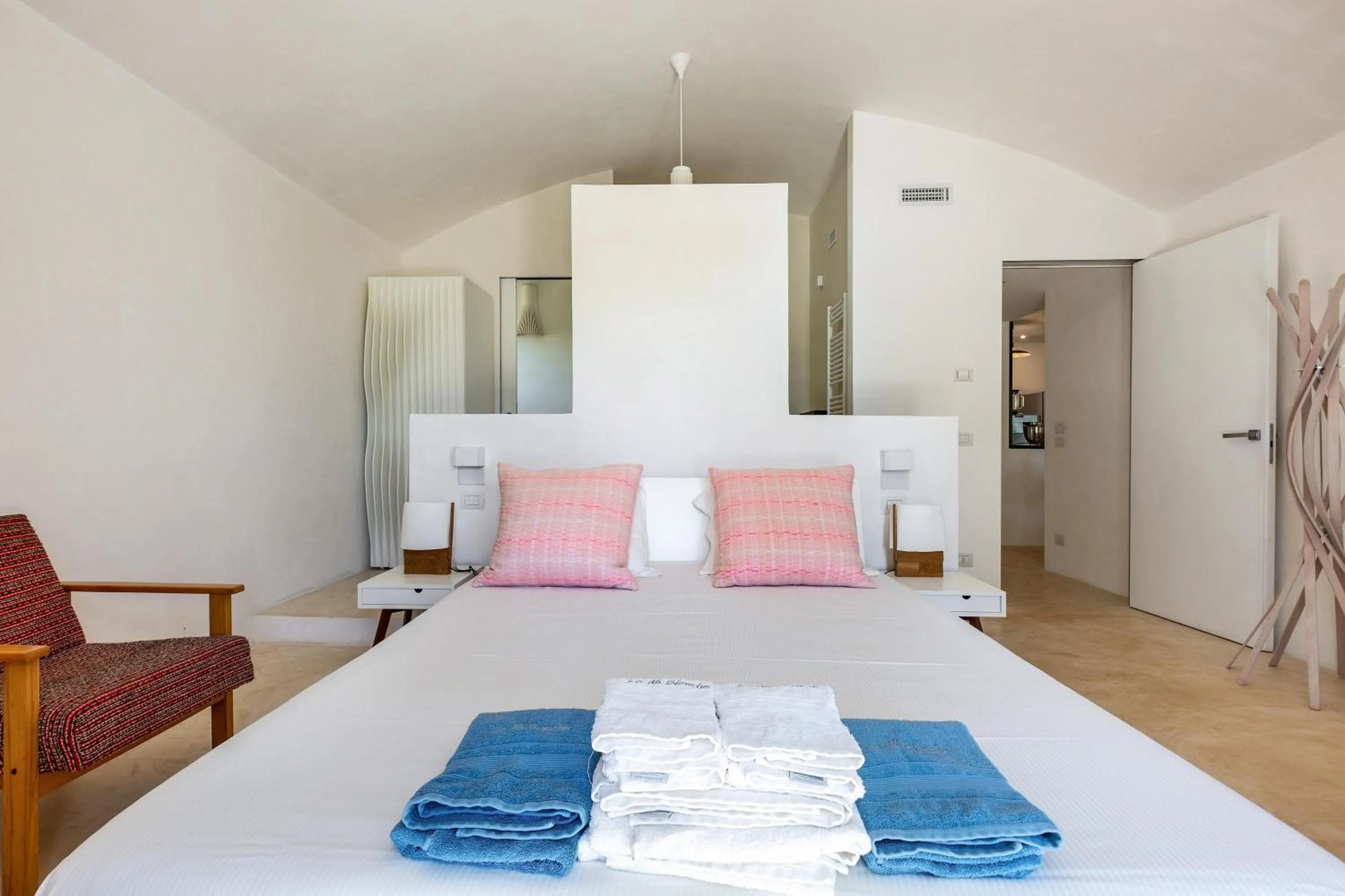 Bedroom, Bed in Le Ali Bianche by Perle di Puglia