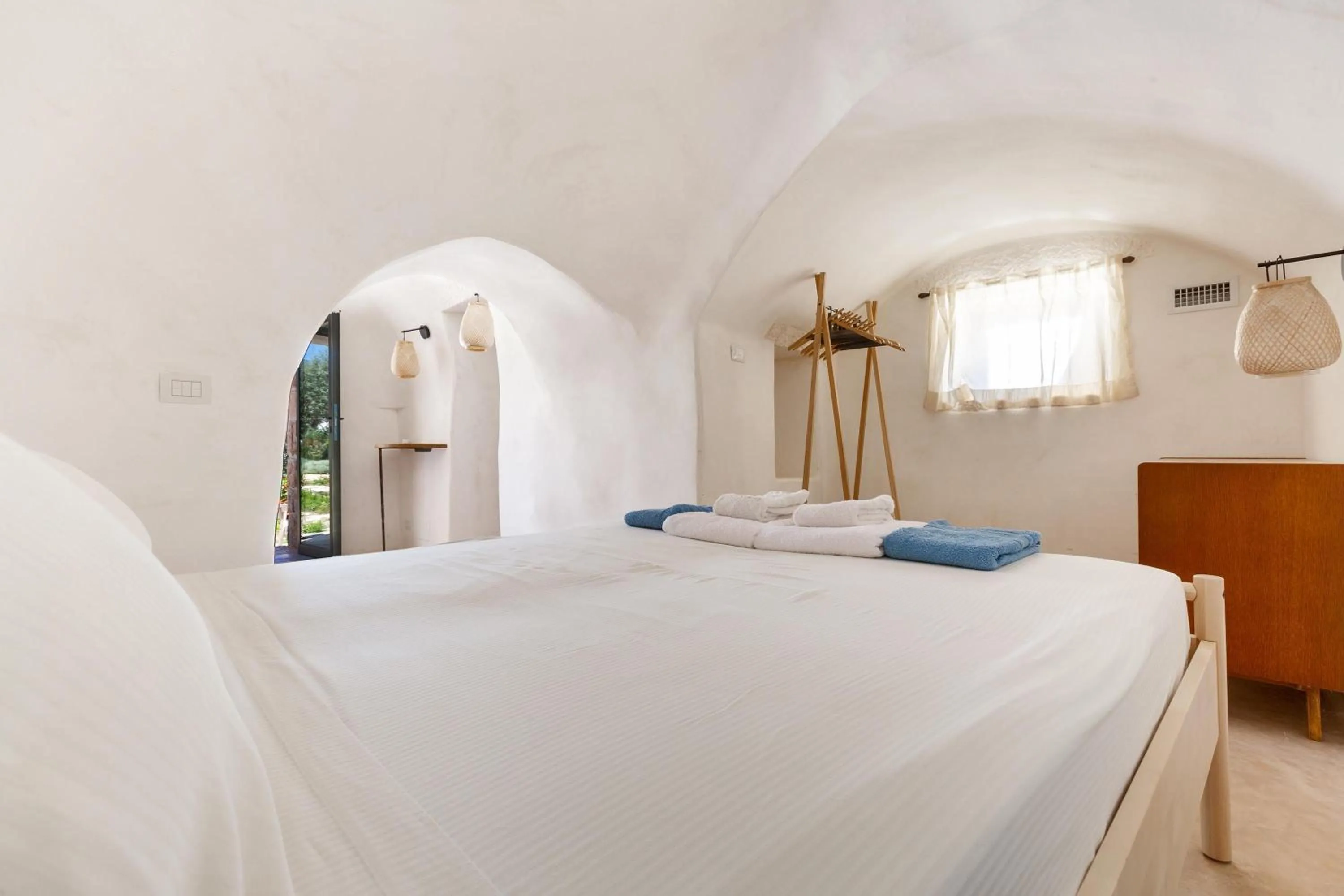 Bedroom, Bed in Le Ali Bianche by Perle di Puglia