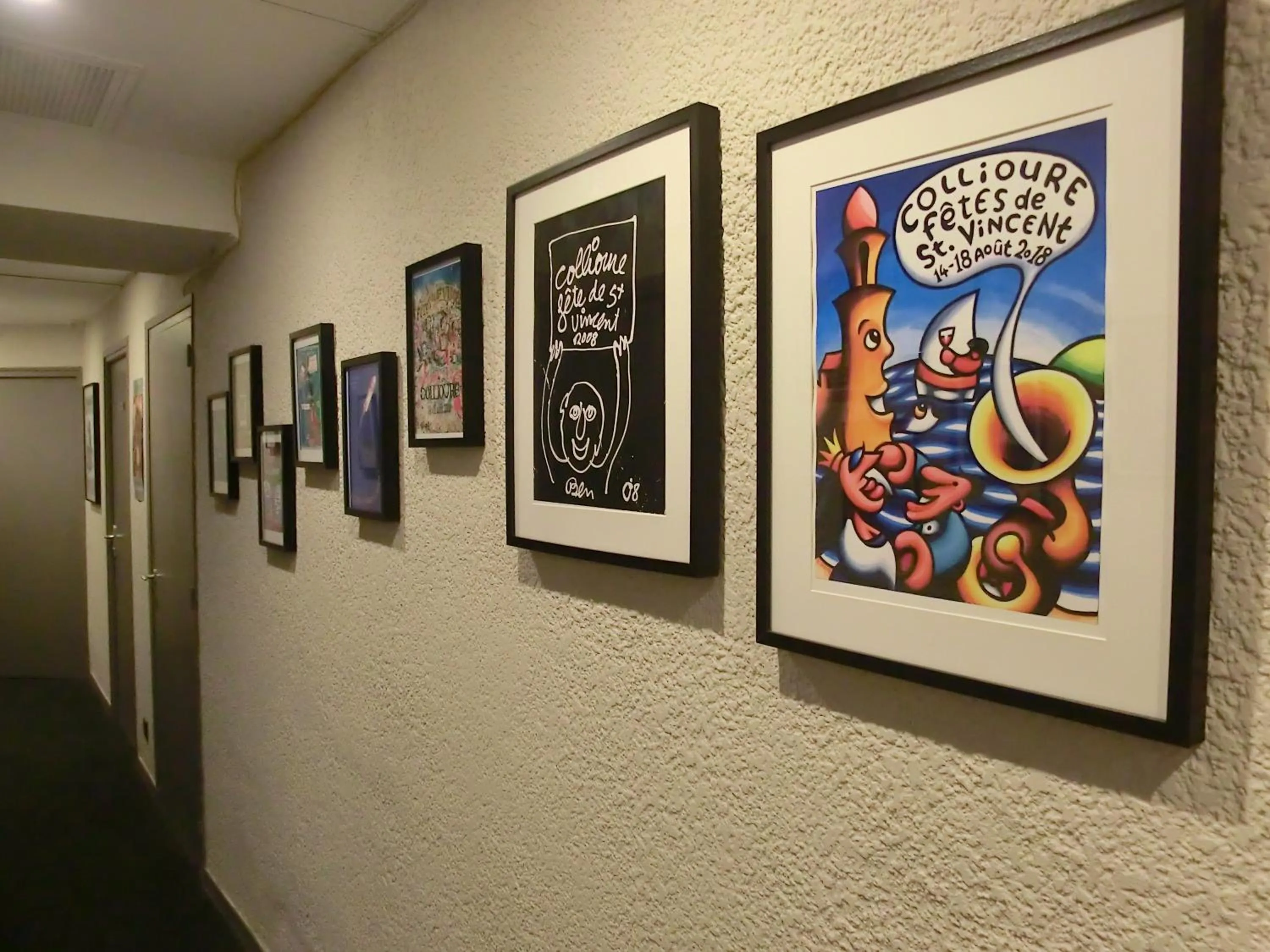 Decorative detail in Hotel Sur Le Quai