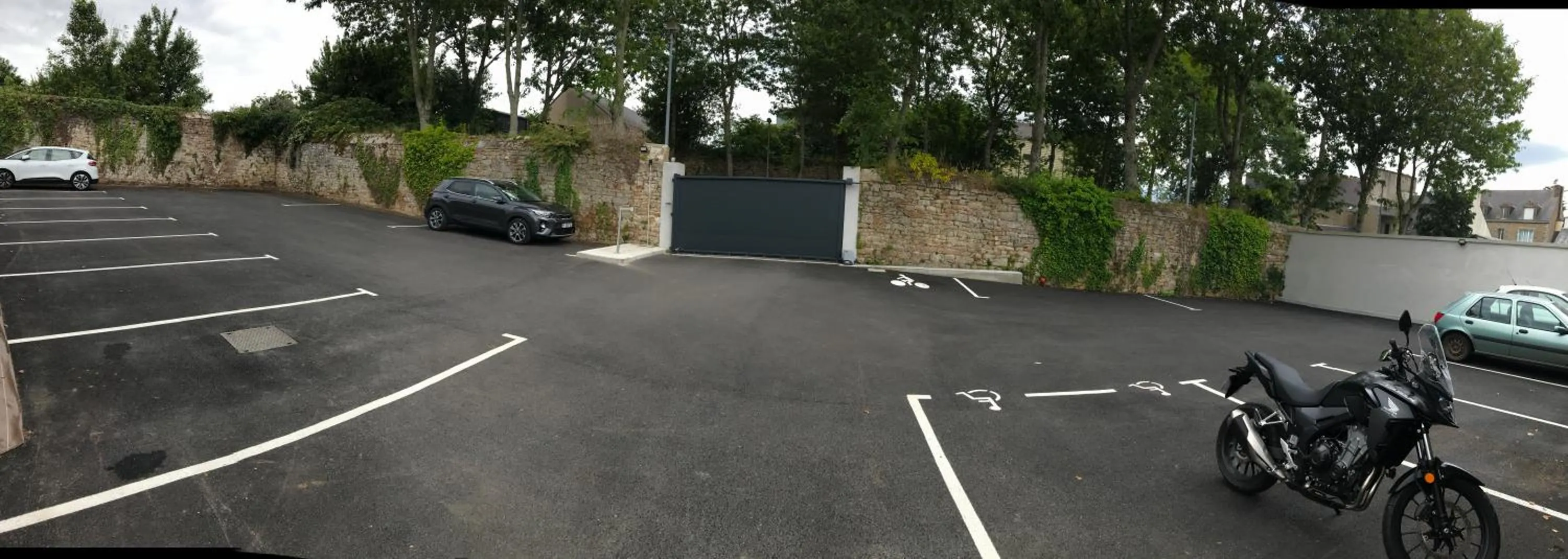 Auberge Du Cheval Blanc - Logis Hotel