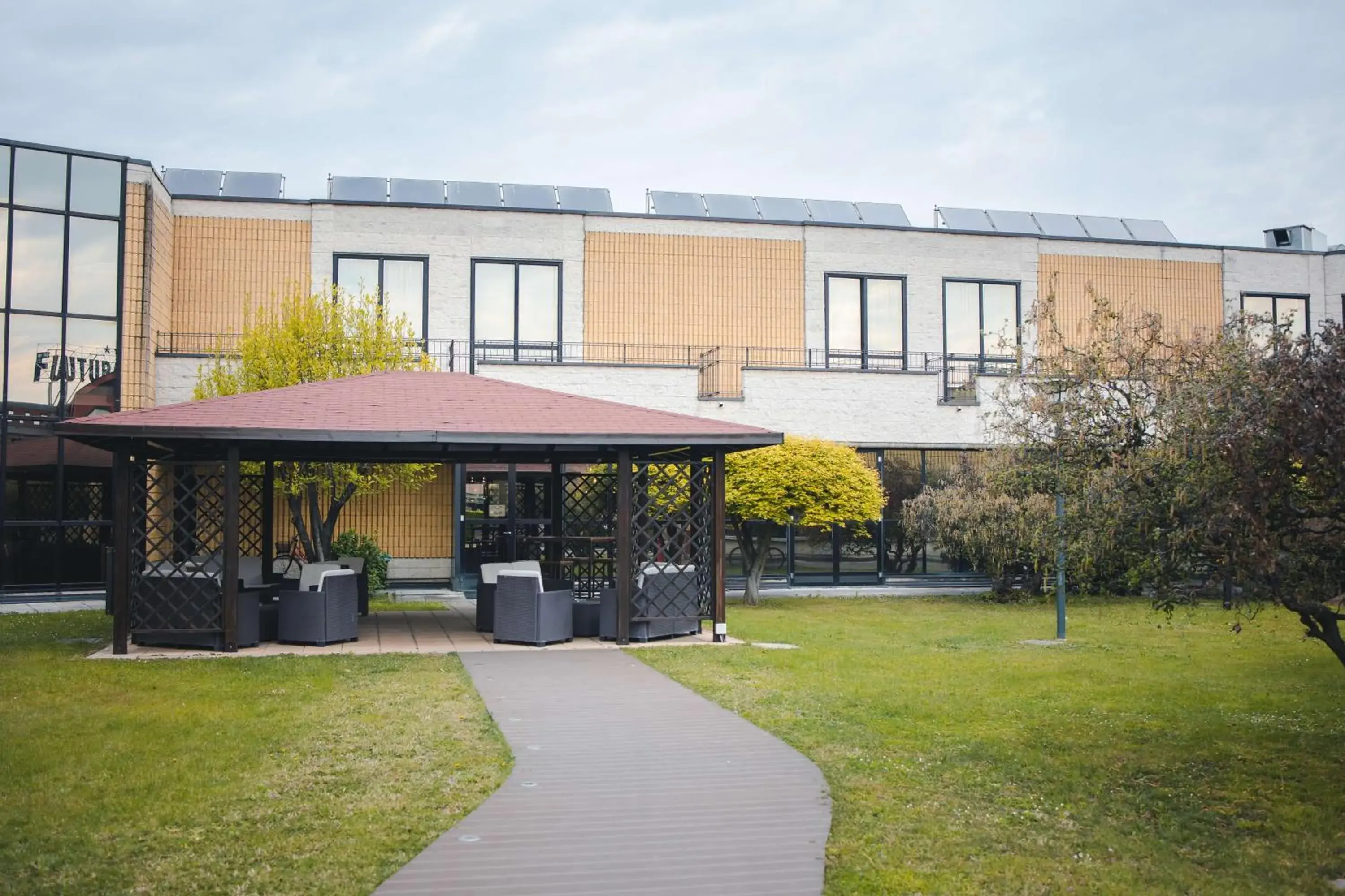 Property building in Best Western Mirage Hotel Fiera Property building in Best Western Mirage Hotel Fiera