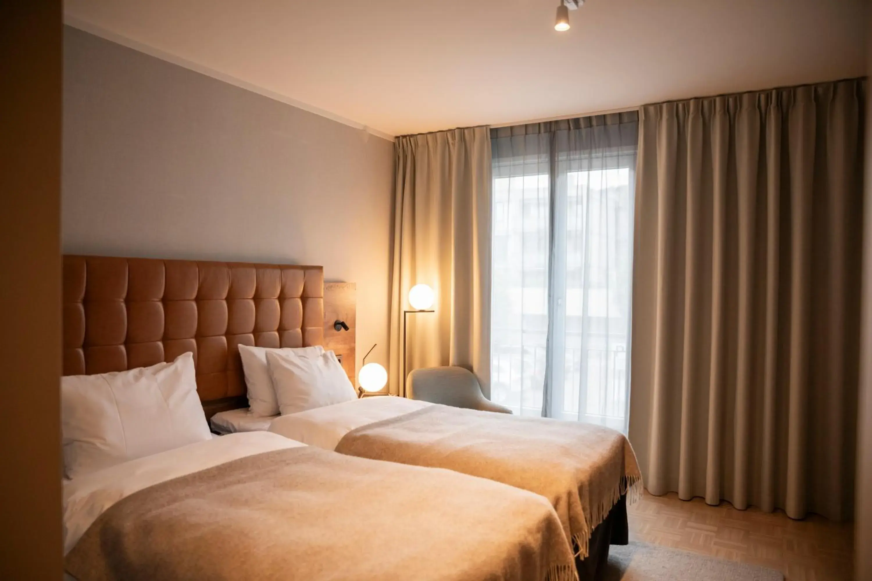 Bed in Home Hotel Hammer Bed in Home Hotel Hammer