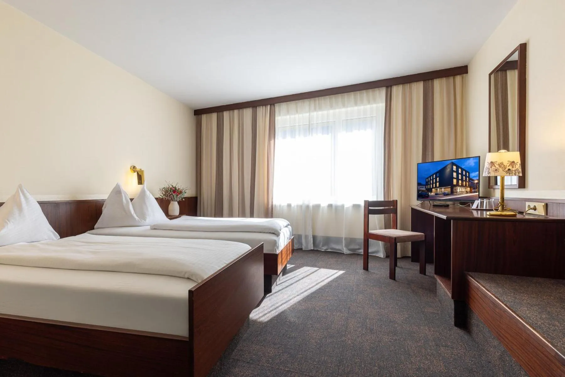 Photo of the whole room, Bed in Hotel Katharinenhof STANDARD