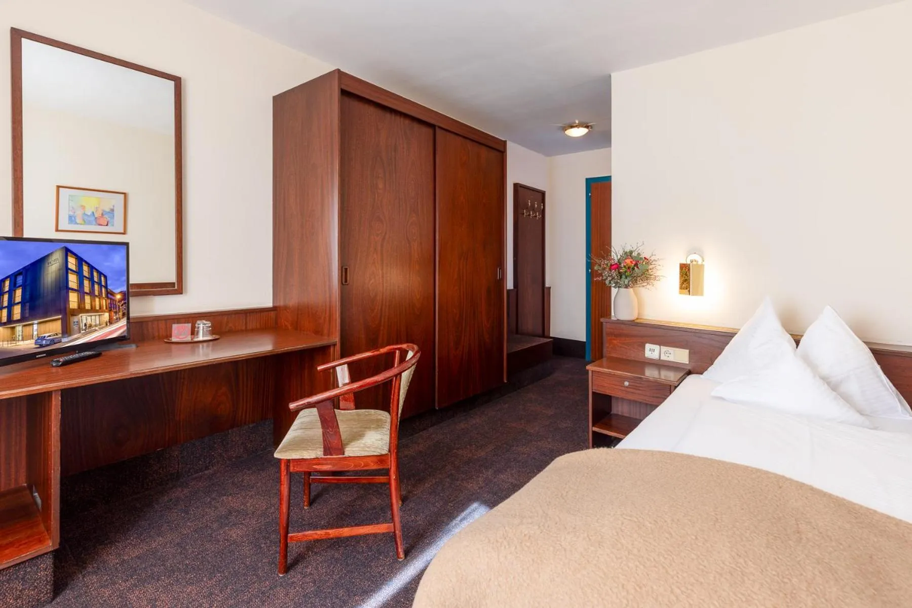 Photo of the whole room, Bed in Hotel Katharinenhof STANDARD