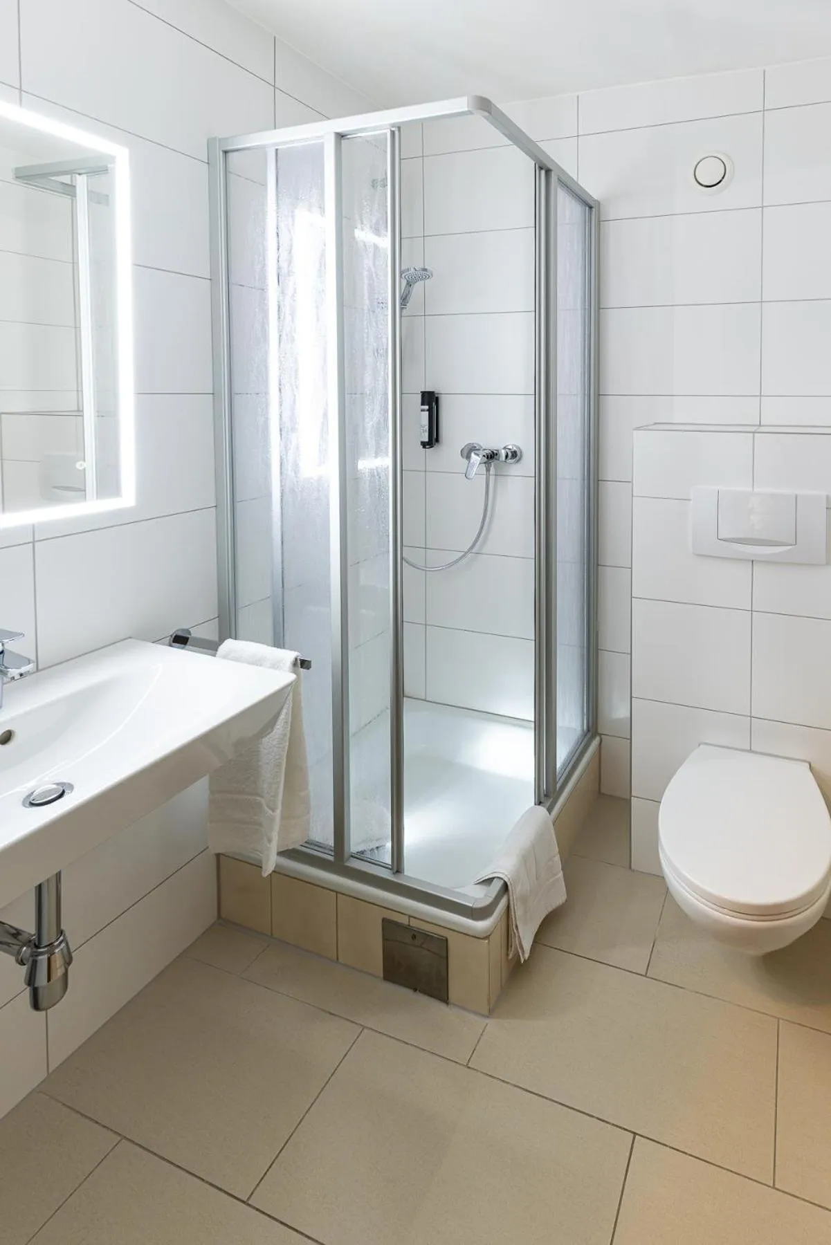 Bathroom in Hotel Katharinenhof STANDARD