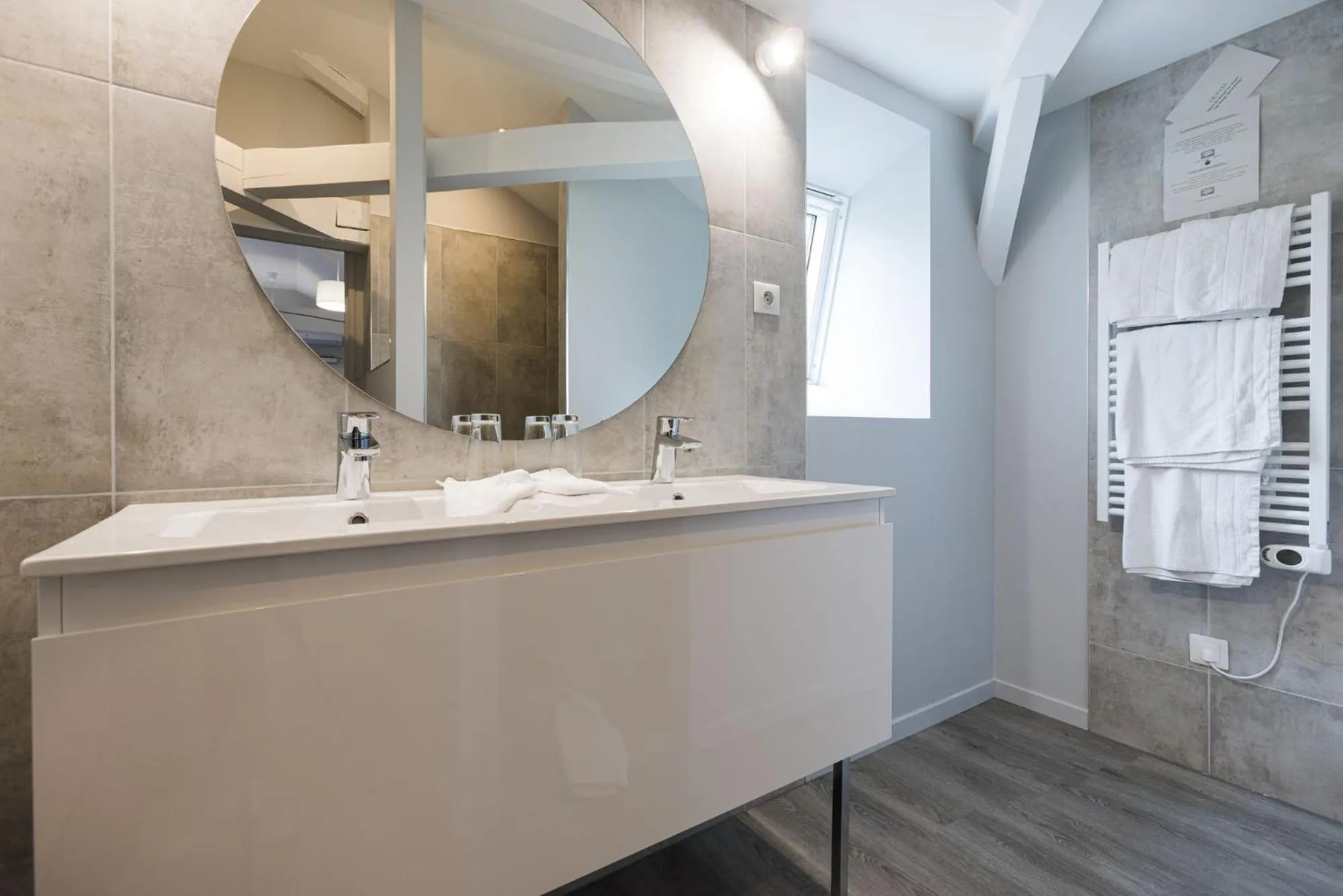 Le Trèfle à Quatre Feuilles