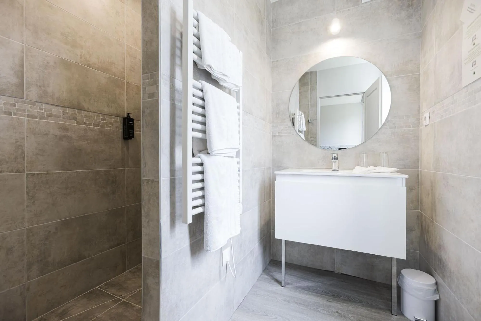 Le Trèfle à Quatre Feuilles