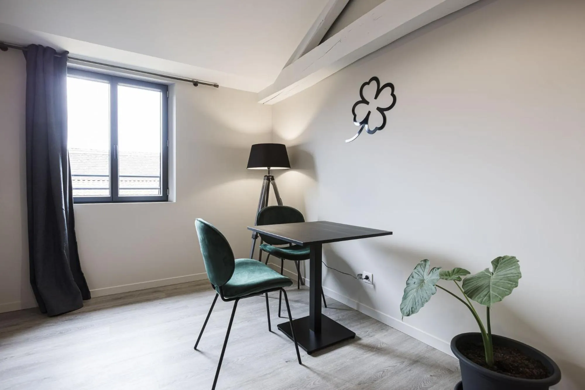 Le Trèfle à Quatre Feuilles