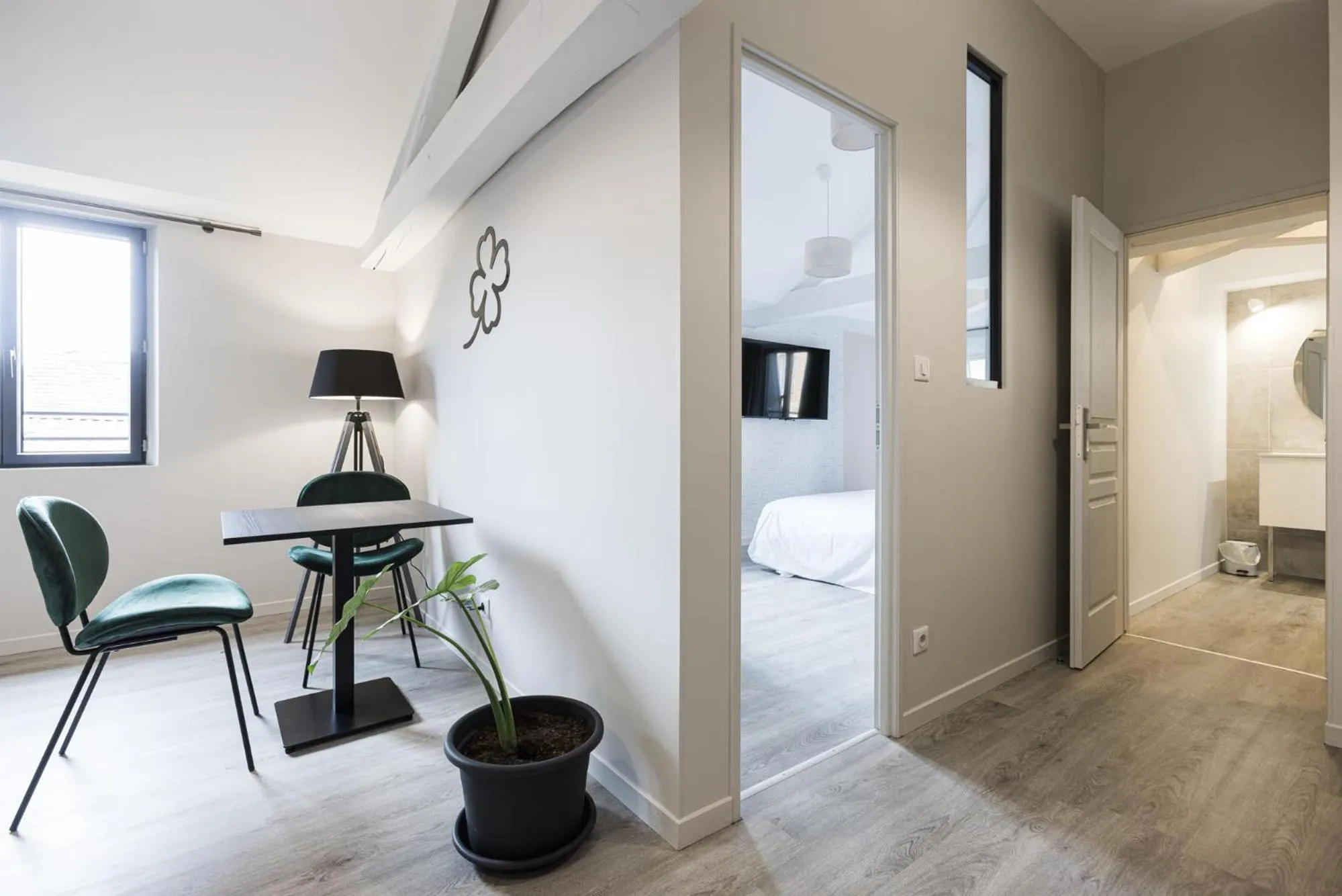 Le Trèfle à Quatre Feuilles