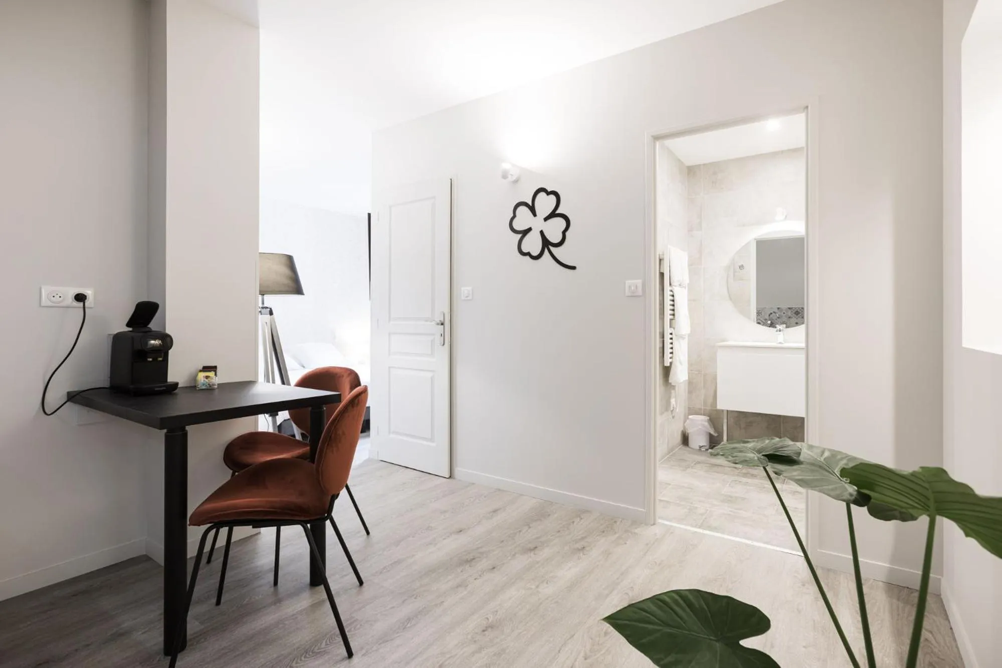 Le Trèfle à Quatre Feuilles