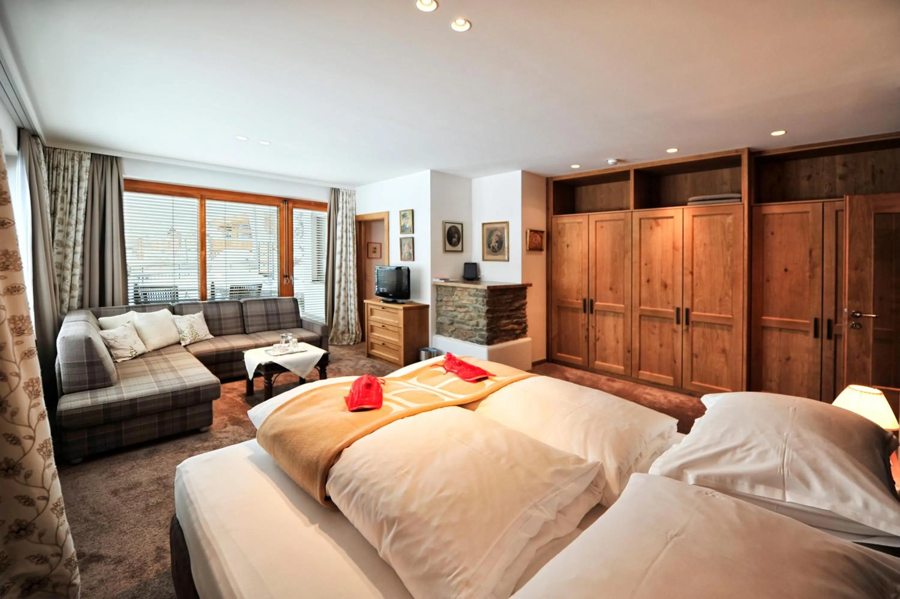 Photo of the whole room, Bed in Haldenhof