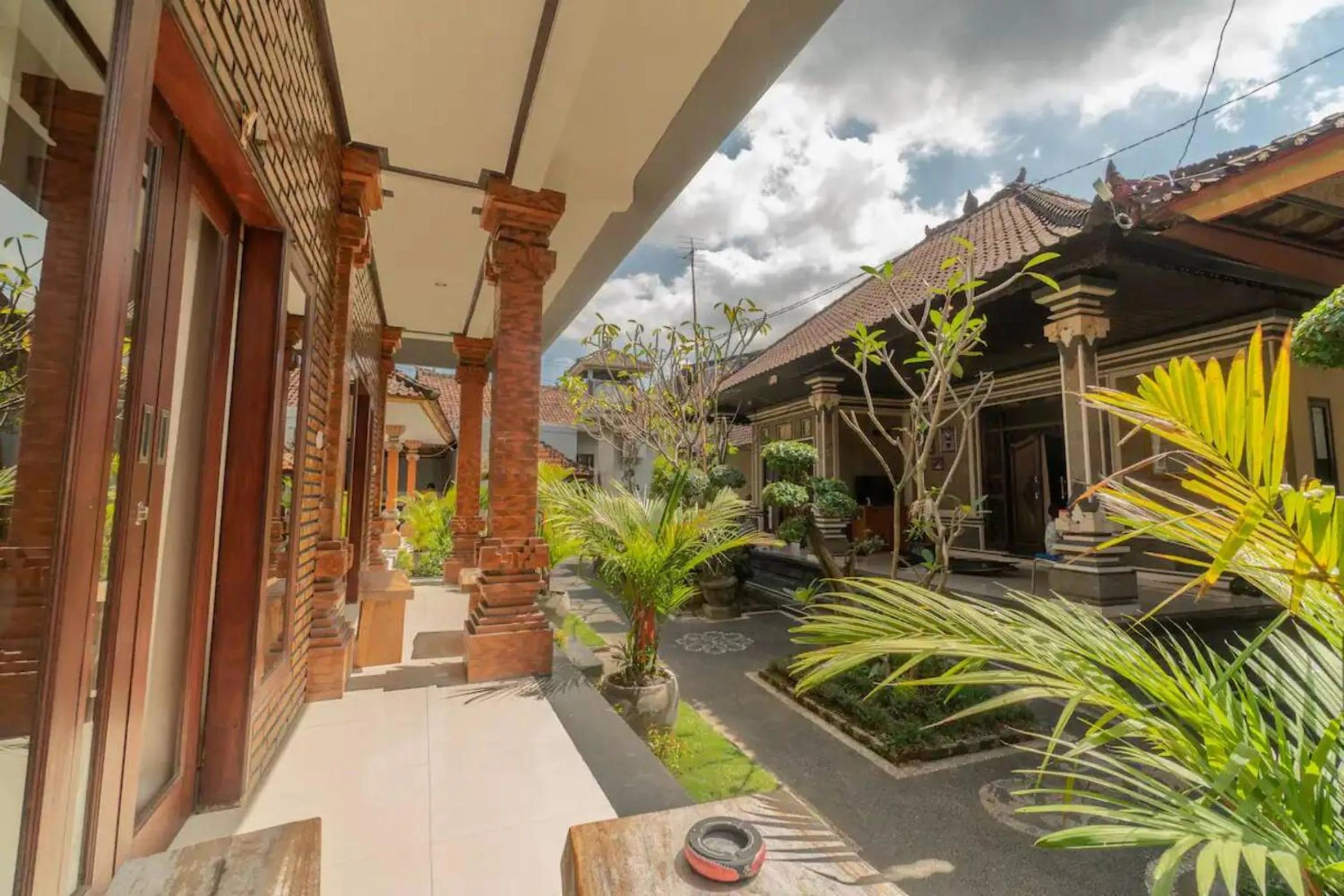 Property building in Pondok Lulik Homestay Canggu