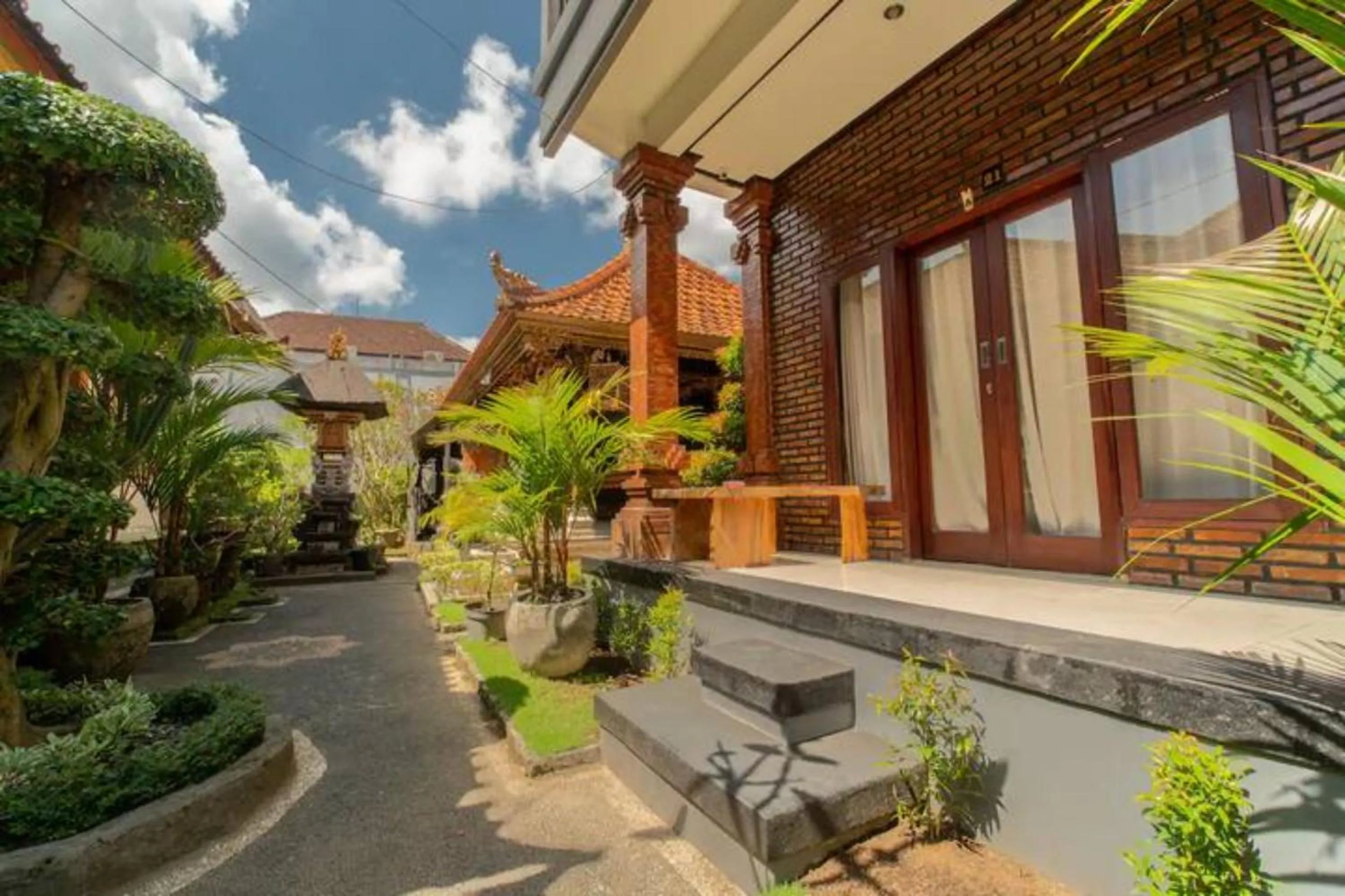 Property building in Pondok Lulik Homestay Canggu