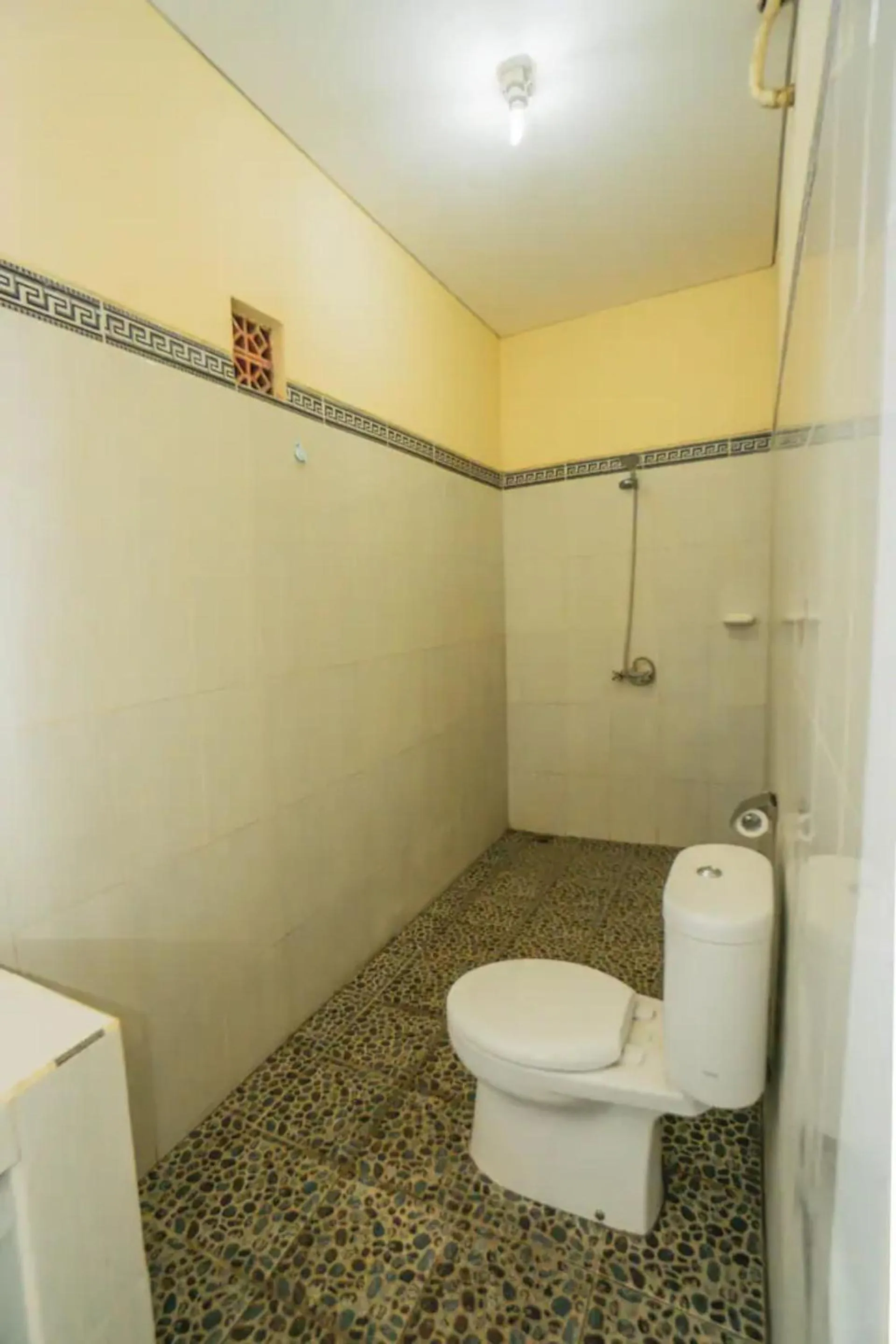 Bathroom in Pondok Lulik Homestay Canggu