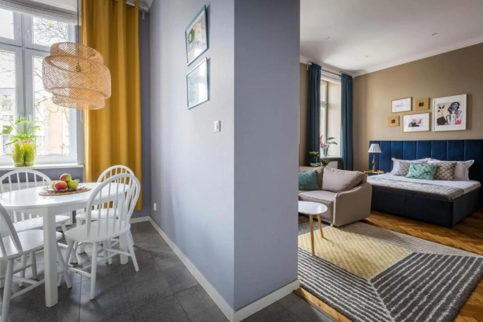 Bed in Between Old Town and Kazimierz