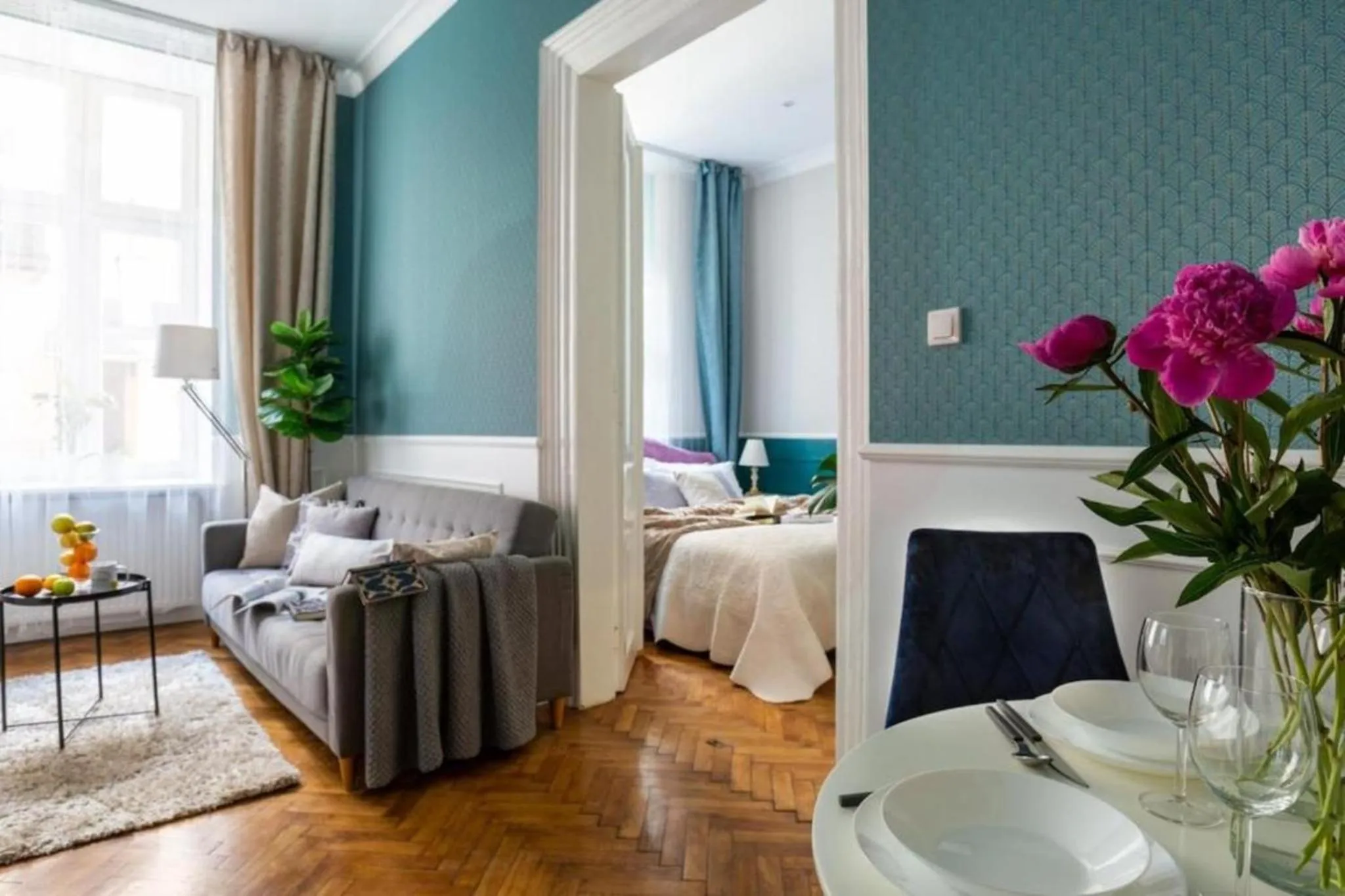 Bed in Between Old Town and Kazimierz