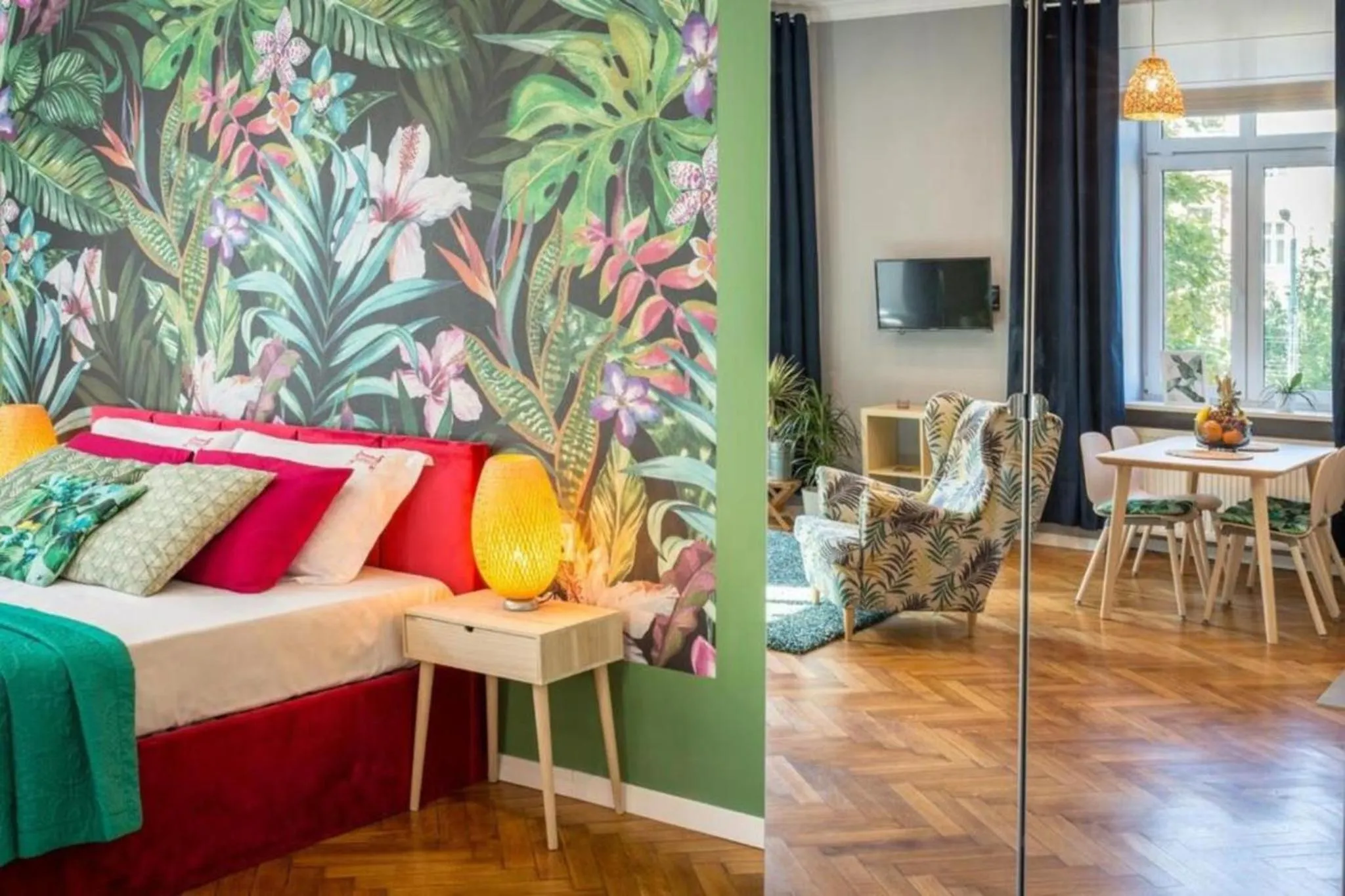 Bed in Between Old Town and Kazimierz