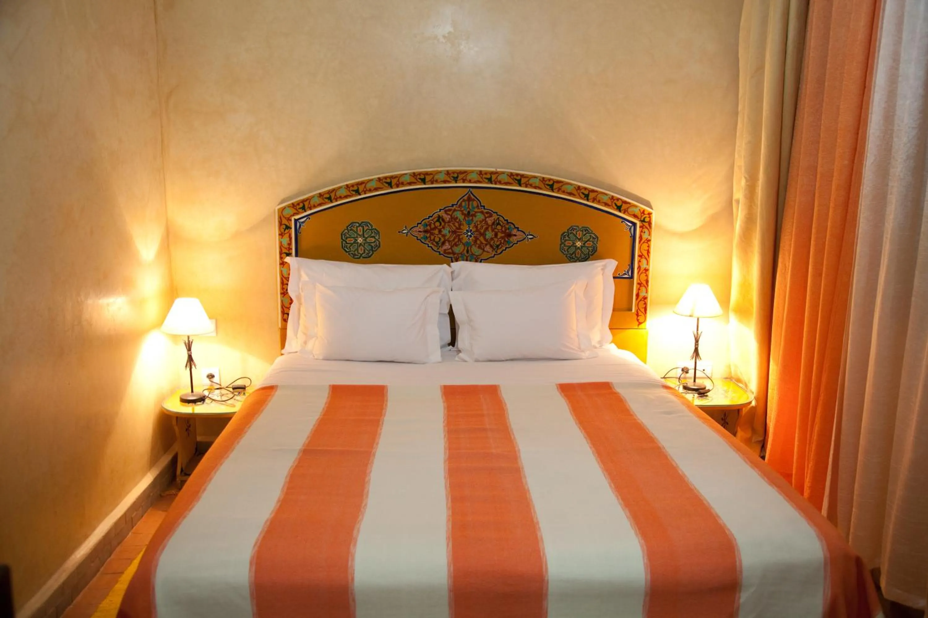 Bedroom, Bed in Riad Dar Alia