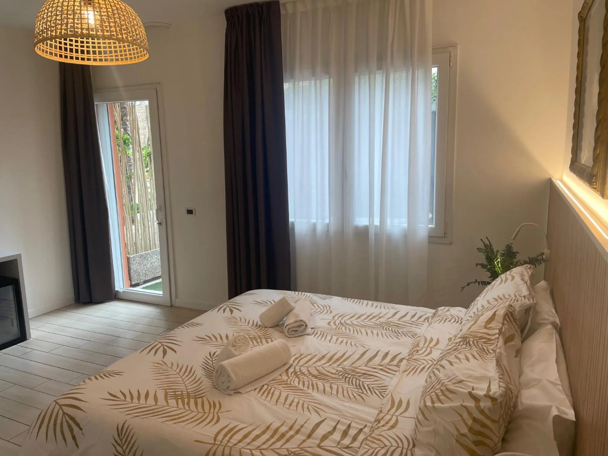 Bed in Hotel La Pergola di Venezia