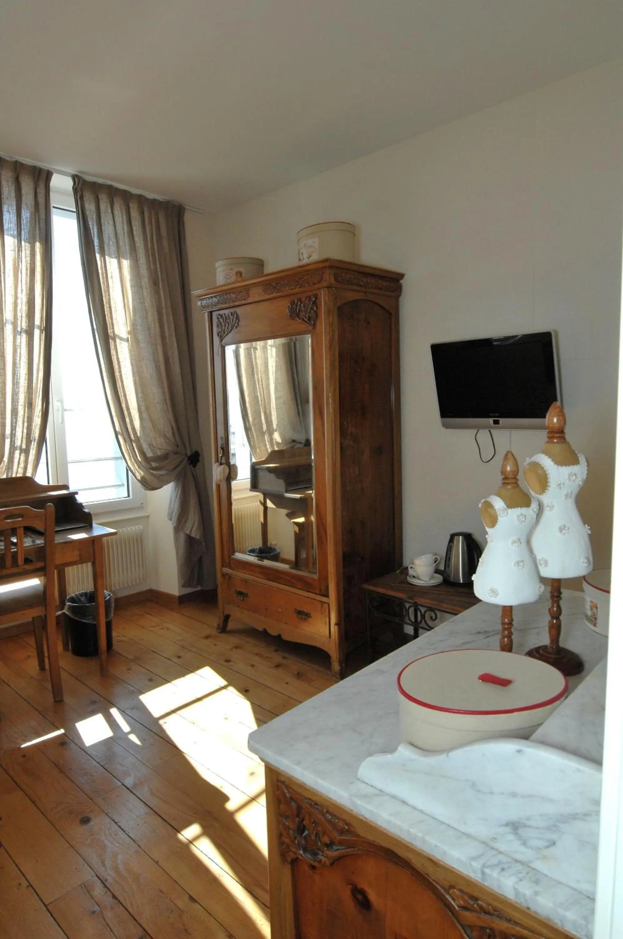 Bedroom, Bed in Auberge de la Gare