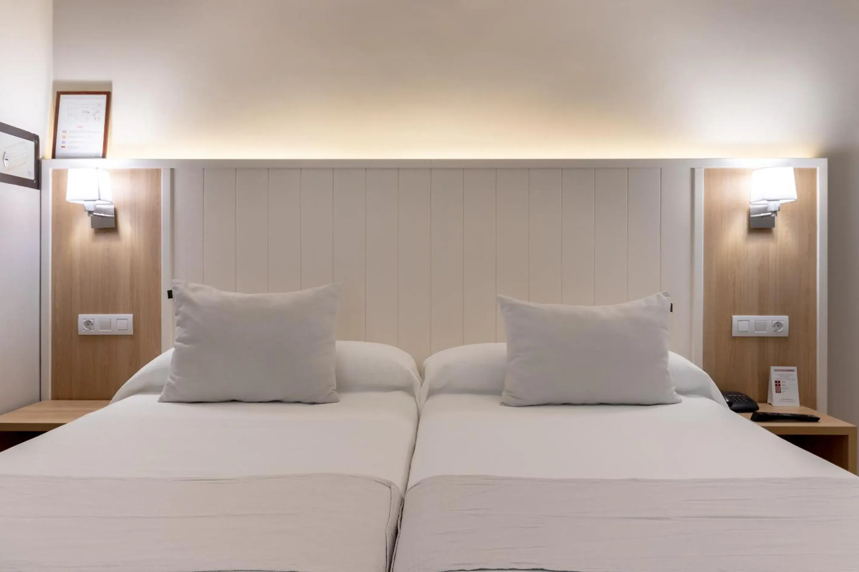 Twin Room in Hotel Artaza Twin Room in Hotel Artaza