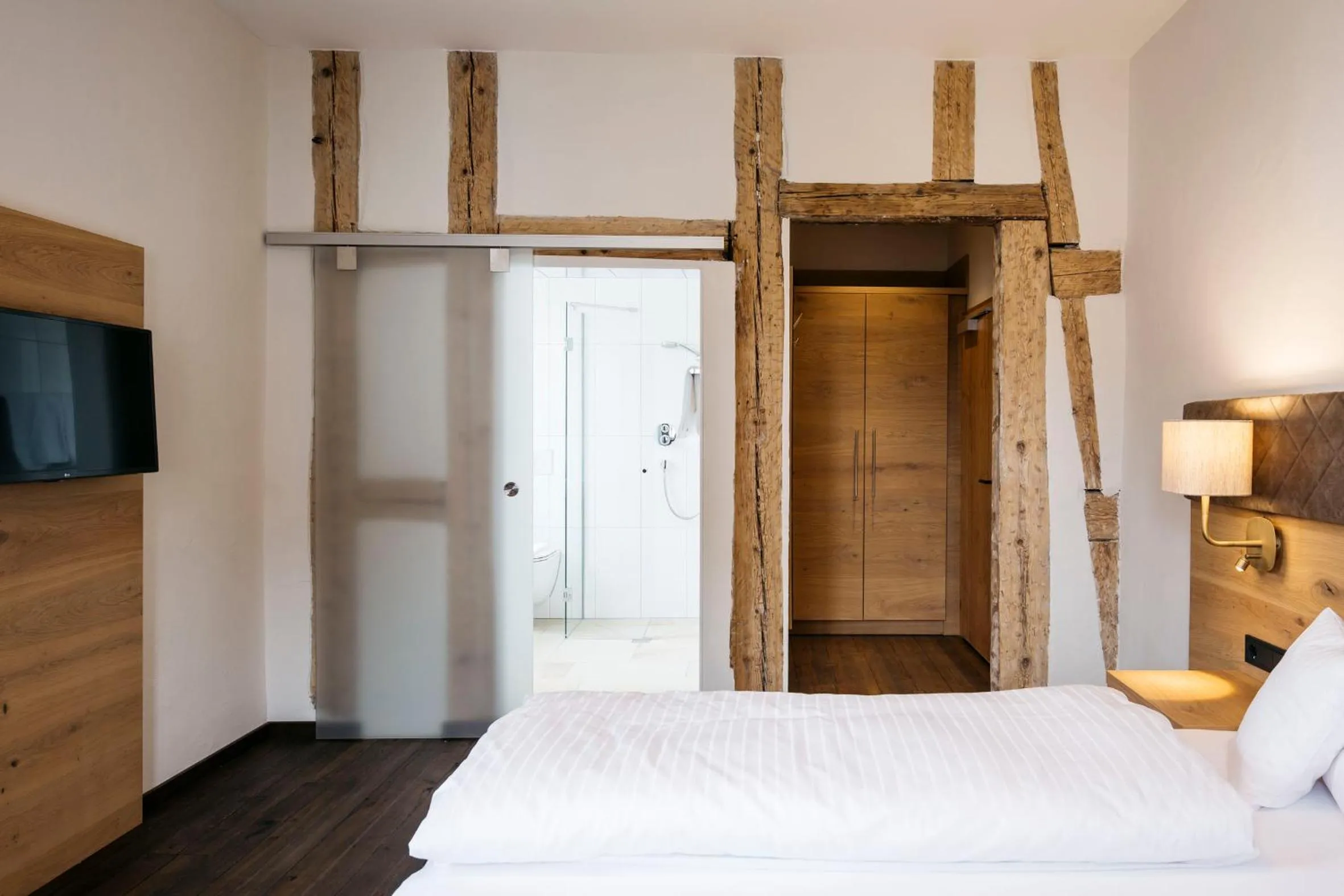 Photo of the whole room, Bed in Hotel Gasthof Lamm