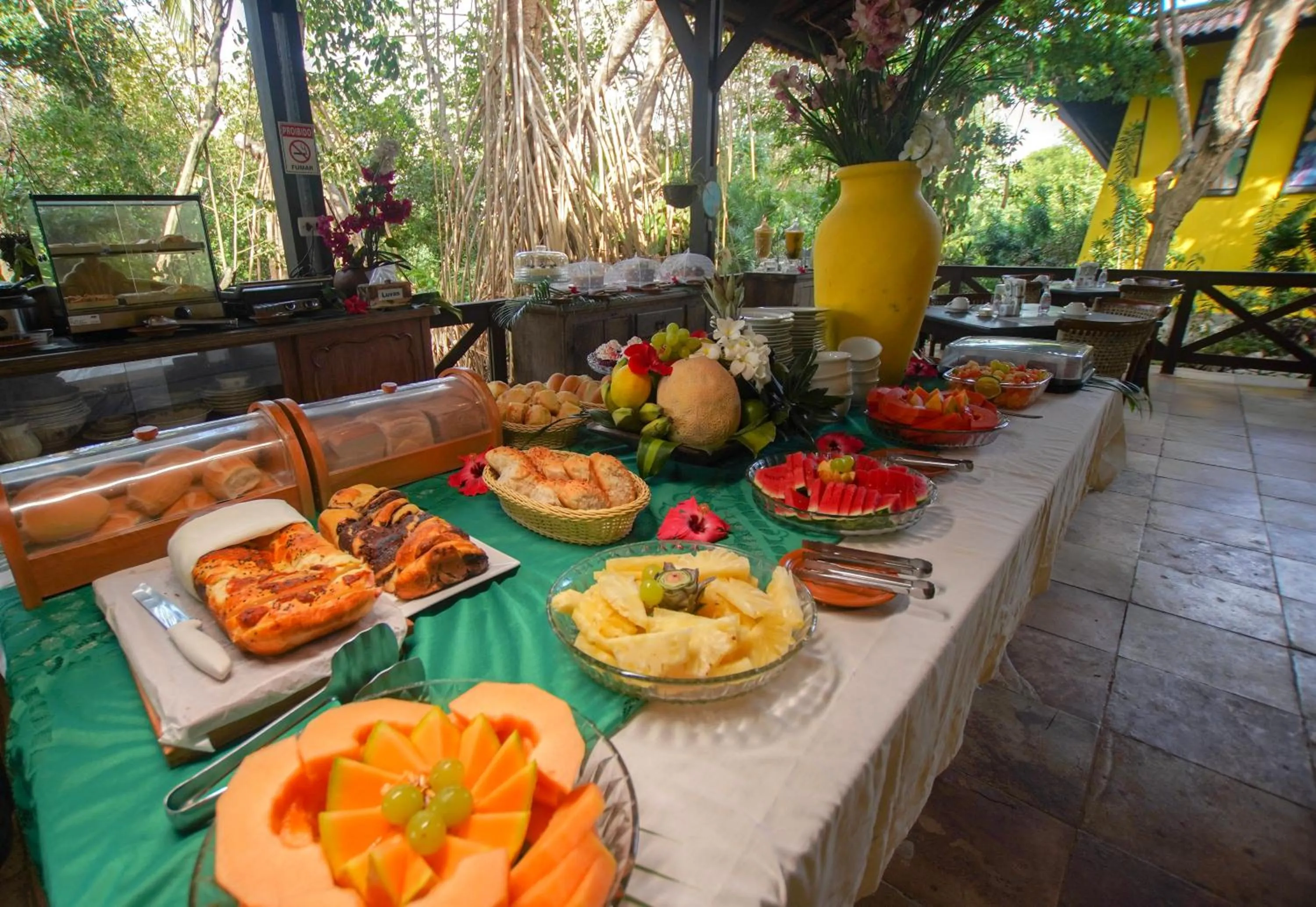 Restaurant/places to eat in ThalassaGarden Hotel - Pousada