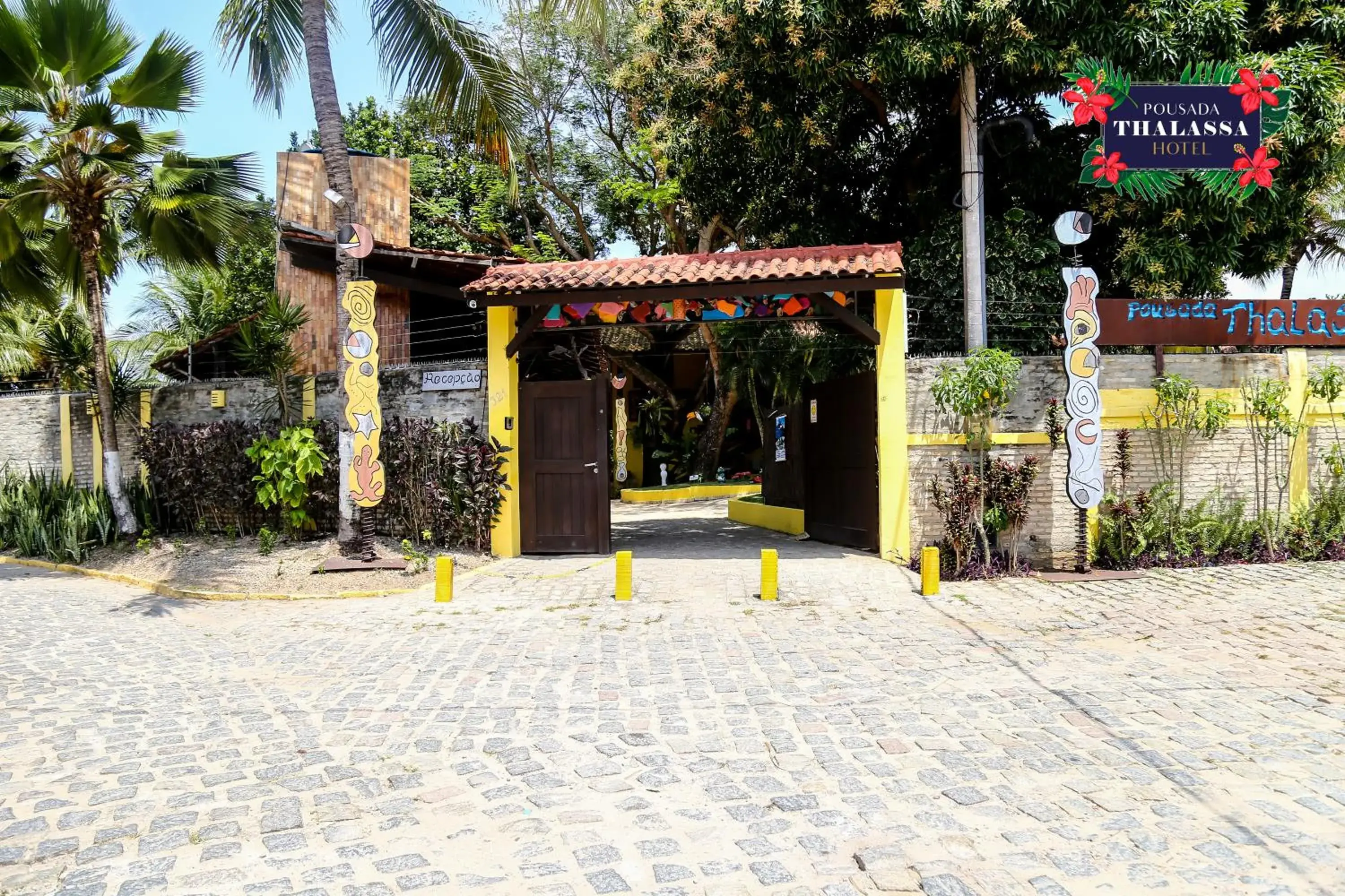 Facade/entrance in ThalassaGarden Hotel - Pousada Facade/entrance in ThalassaGarden Hotel - Pousada