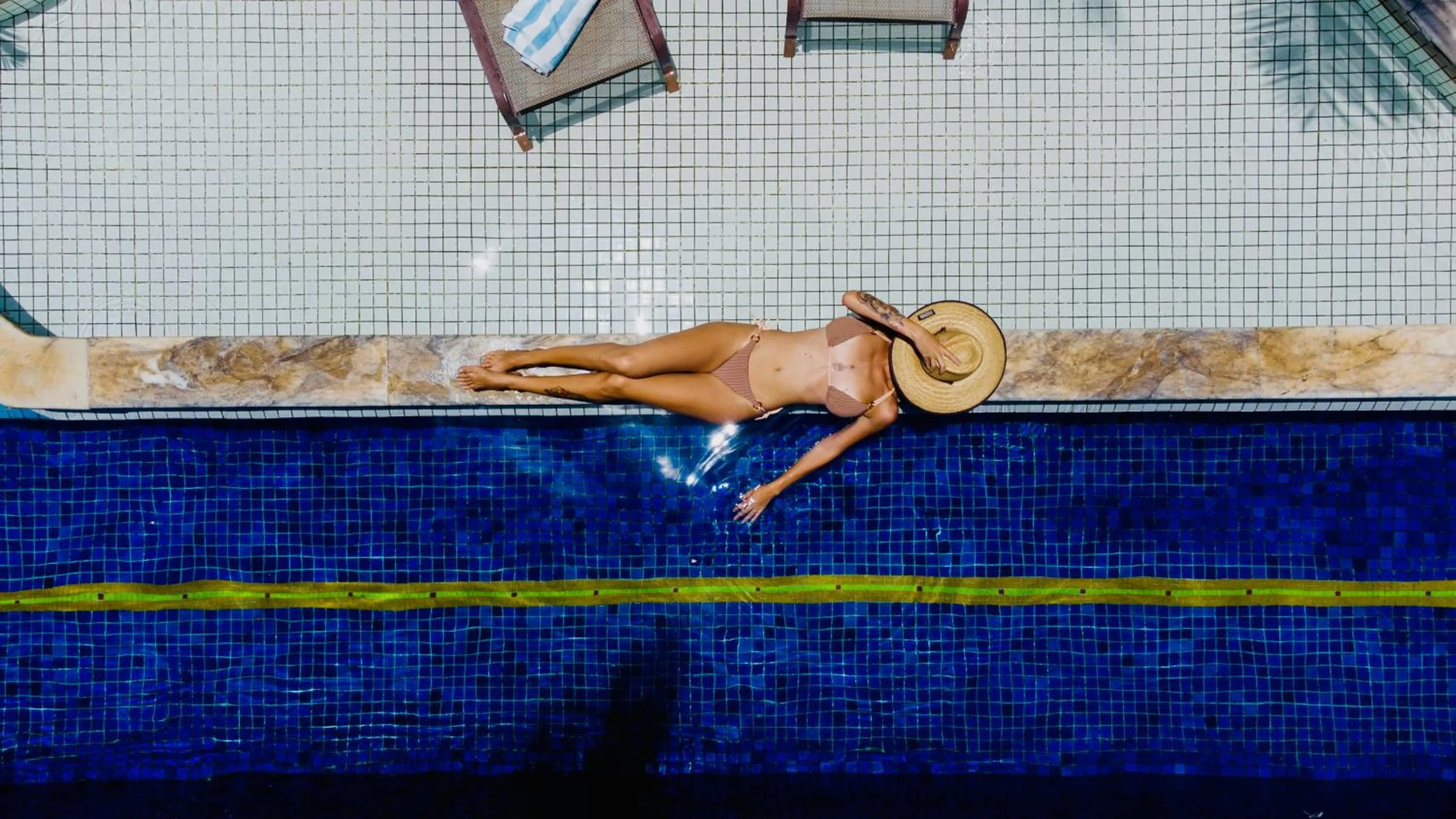 Swimming pool in ThalassaGarden Hotel - Pousada